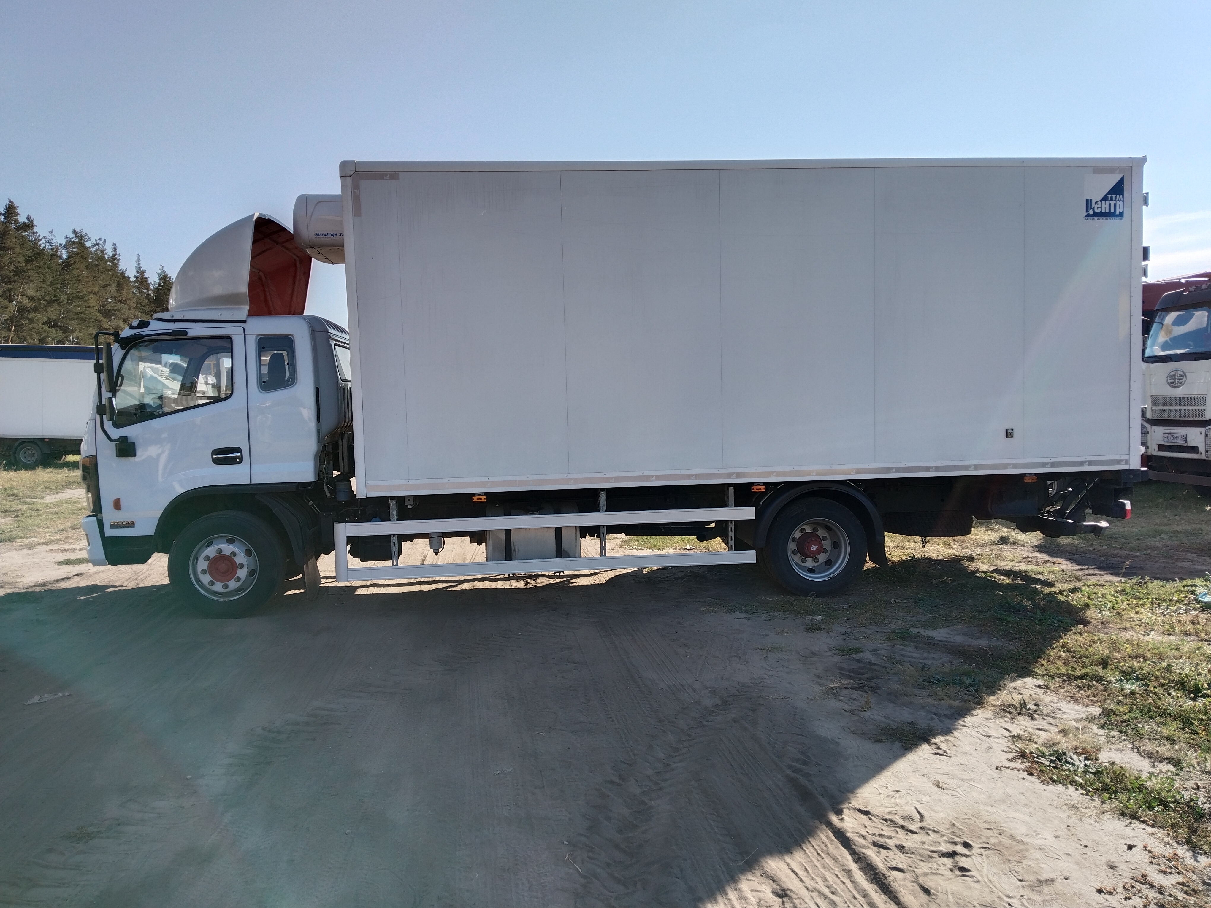 DongFeng C120 Изотермический/рефрижератор с гидробортом 2024 г. - фото 4