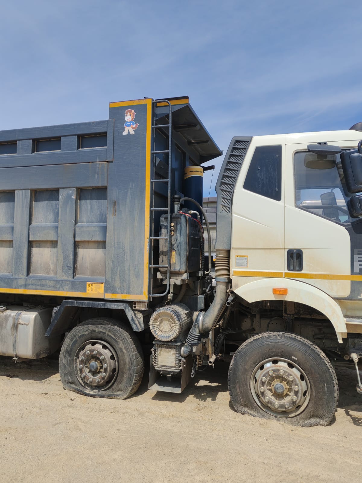 FAW CA 3310 8x4 Самосвал_не актуально 2023 г. - фото 4