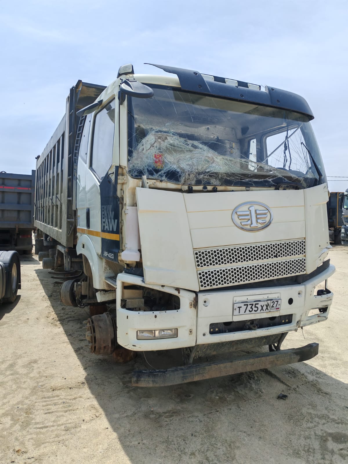 FAW CA 3310 8x4 Самосвал_не актуально 2023 г. - фото 2