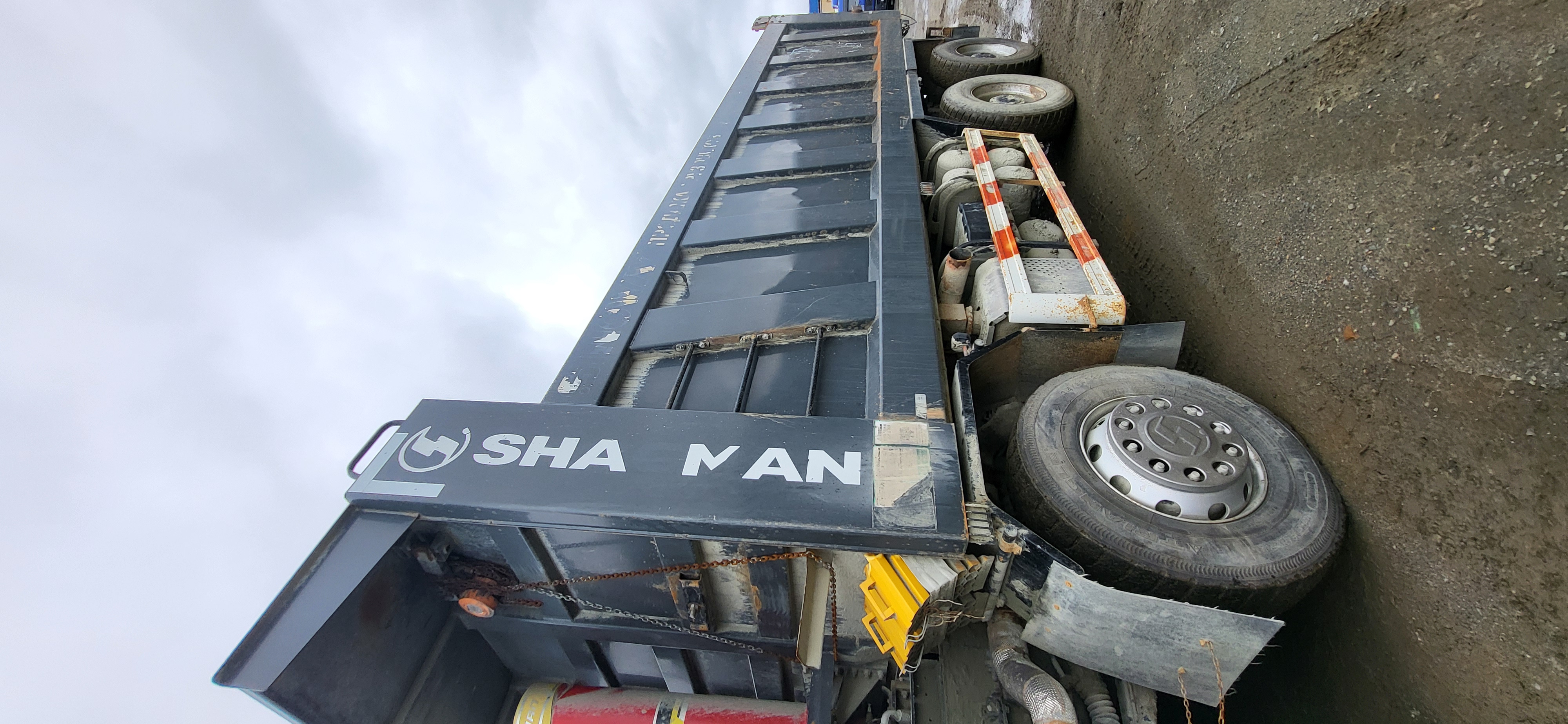 Shacman (Shaanxi) SX* 8x4 Самосвал 2024 г. - фото 9