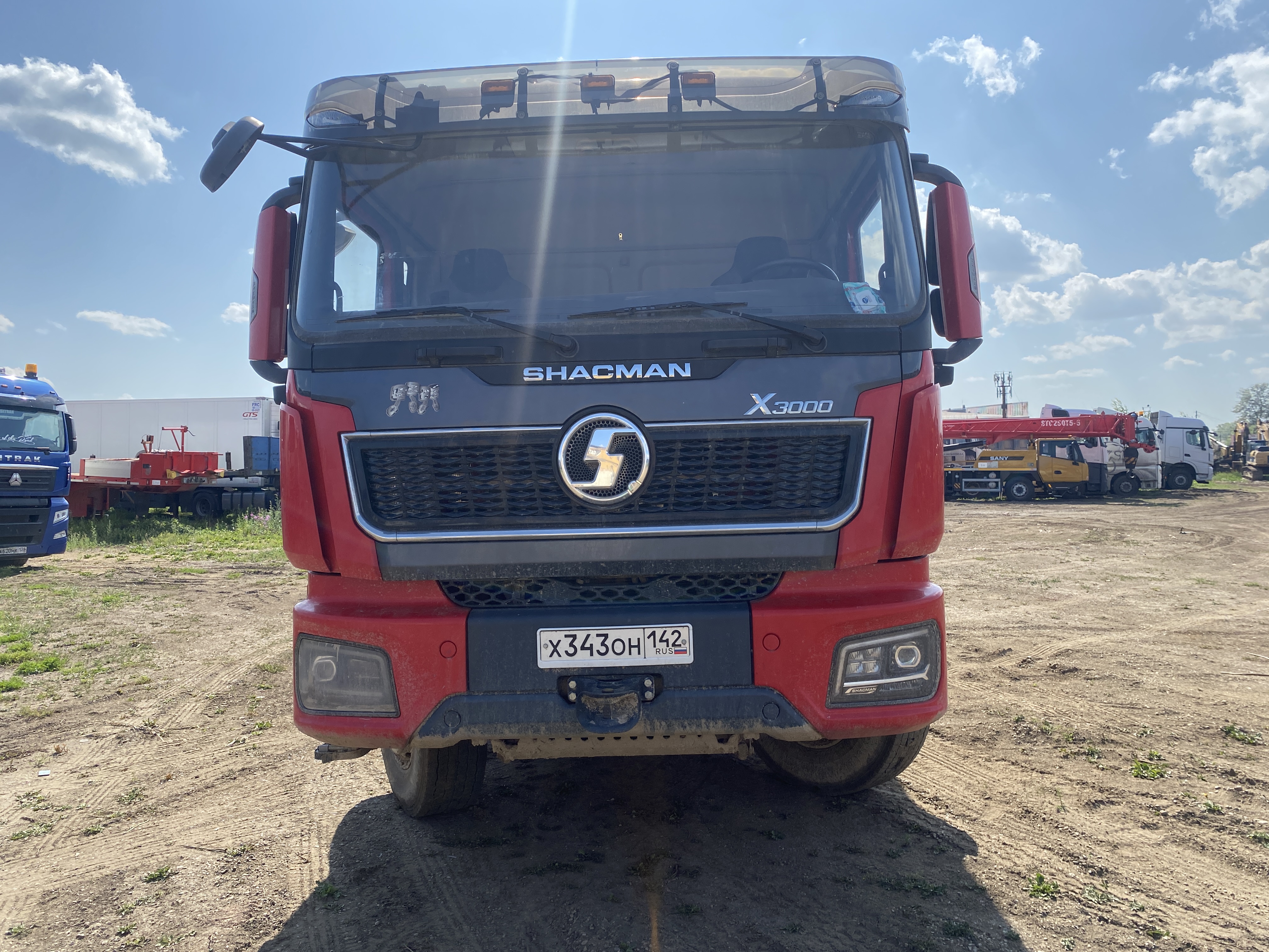 Shacman (Shaanxi) SX* 8x4 Самосвал 2023 г.