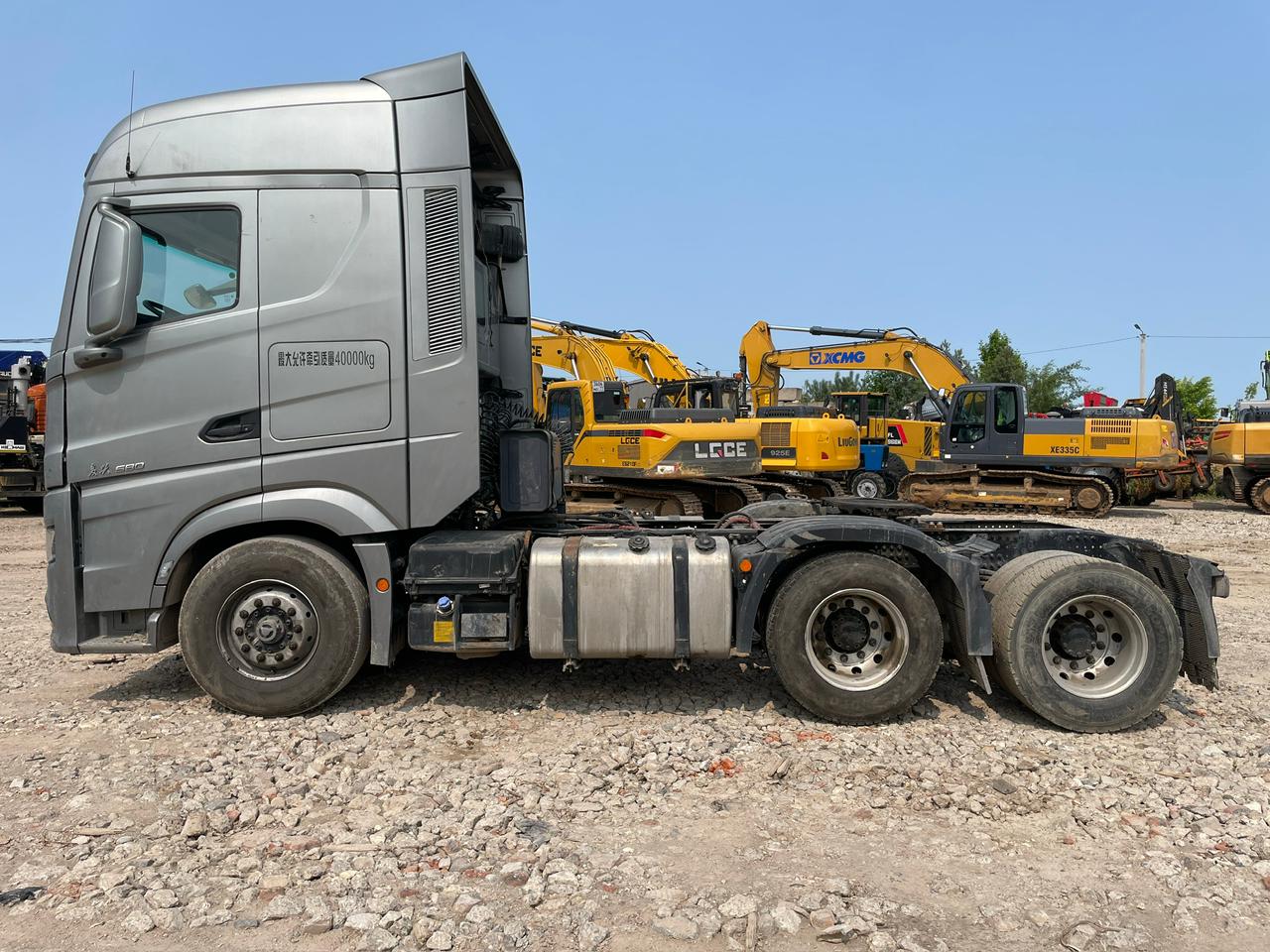 BEIJING BJ* 6x4 Седельный тягач 2023 г. - фото 2