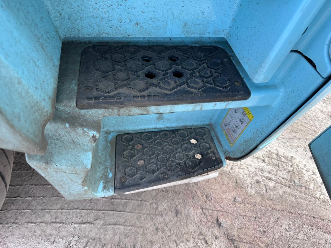 Shacman (Shaanxi) SX* 4x2 Седельный тягач 2023 г. - фото 13