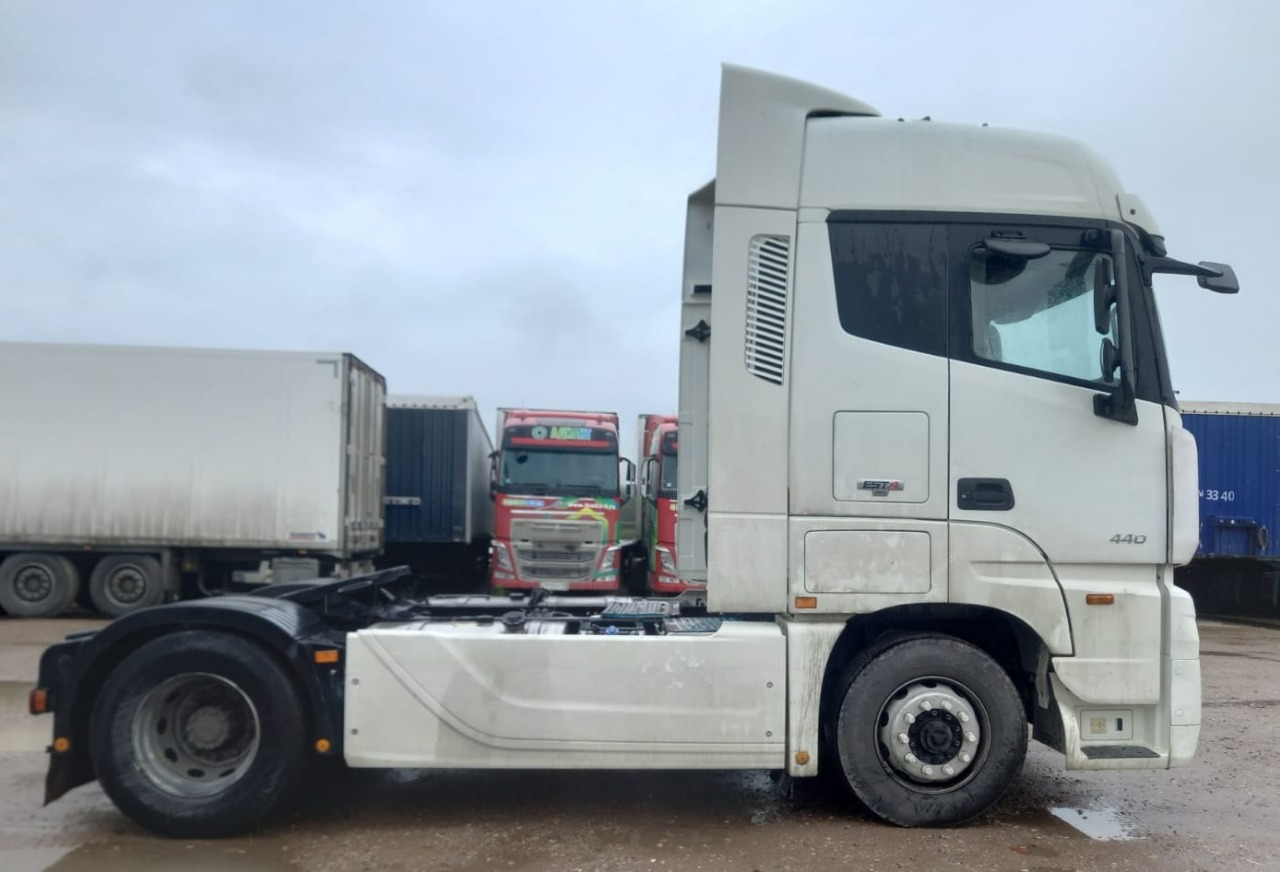 Foton AUMAN 4x2 Седельный тягач 2023 г. - фото 2