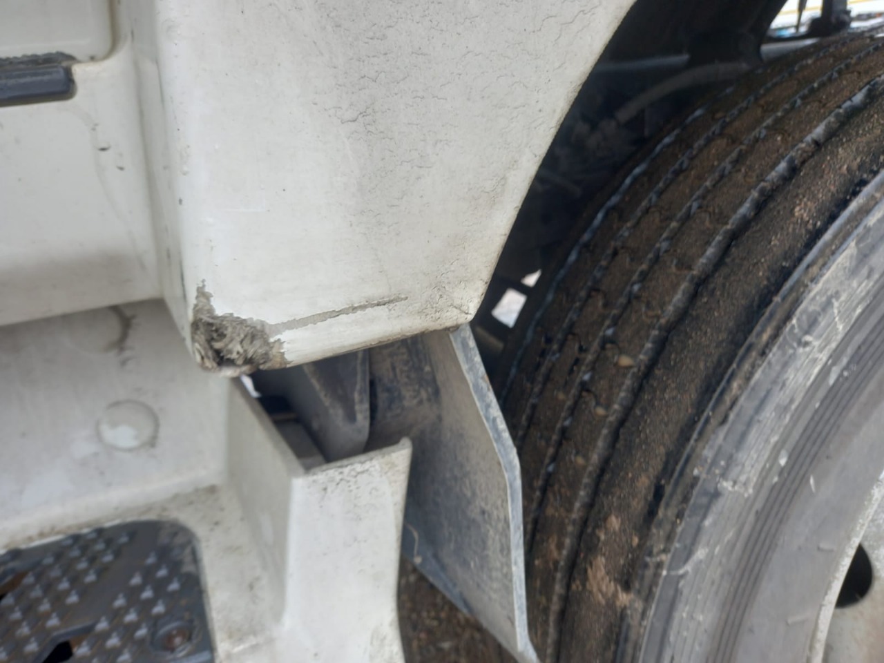 Foton AUMAN 4x2 Седельный тягач 2023 г. - фото 17