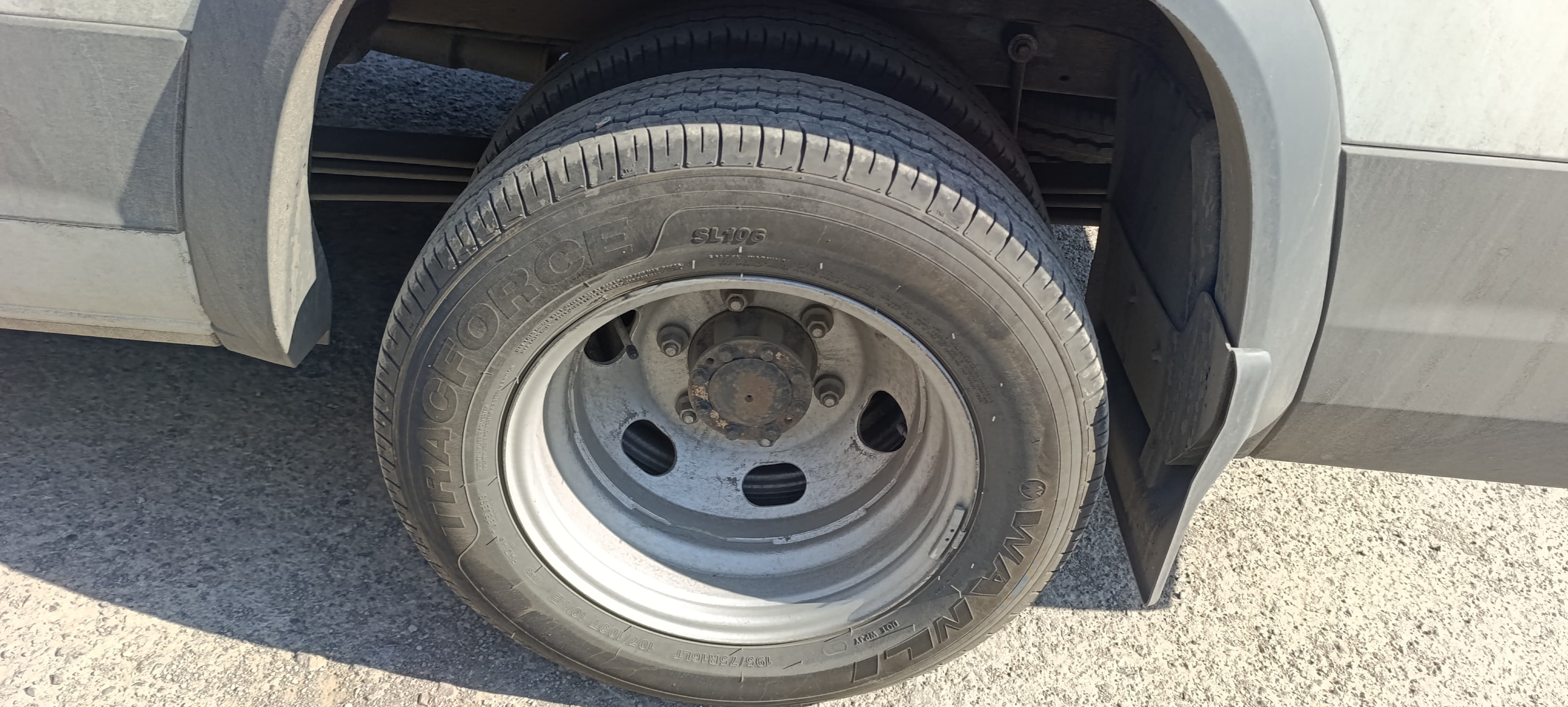 Maxus V90 Цельнометаллический (кат. C) 2023 г. - фото 14