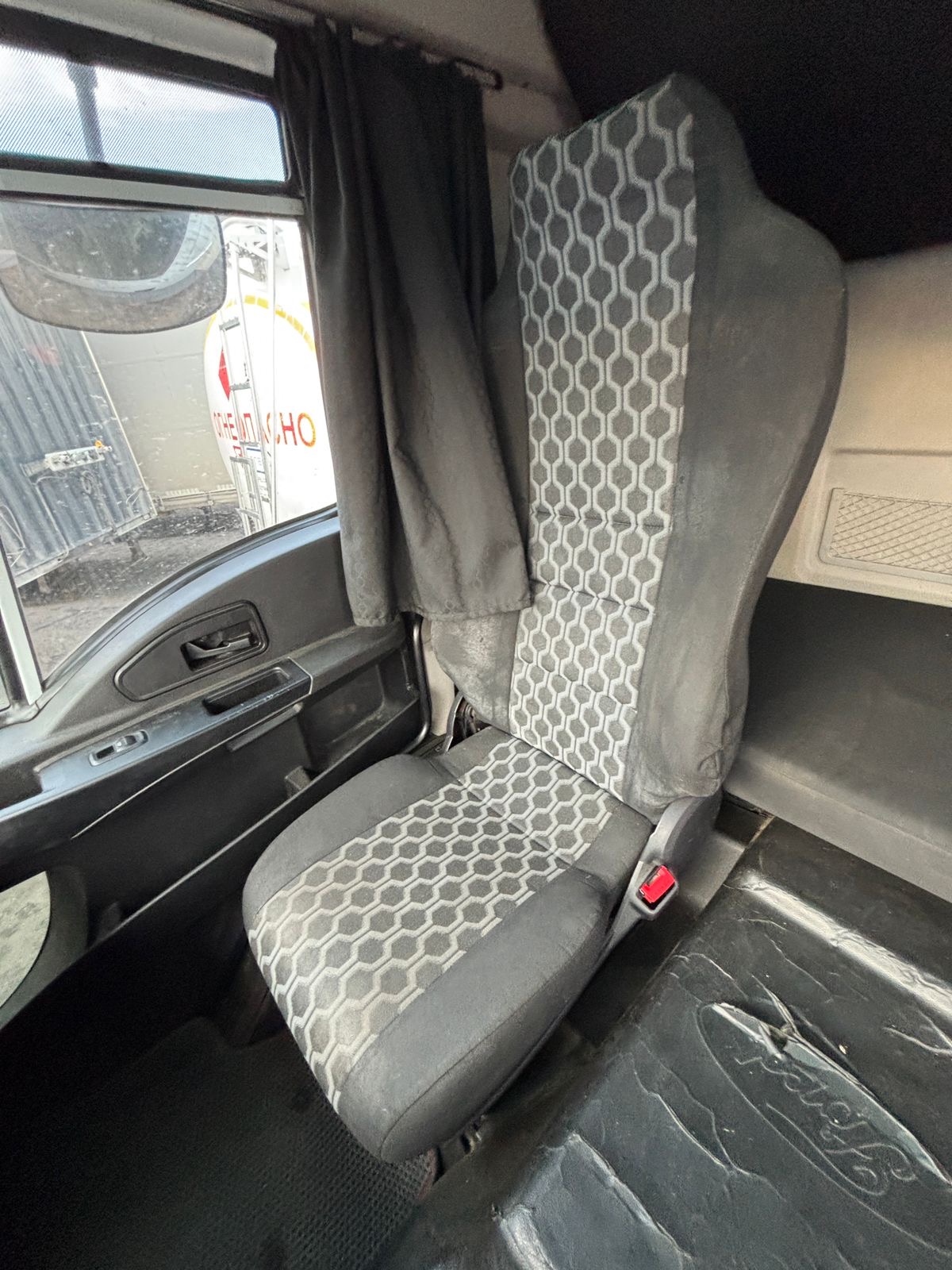 Ford Cargo 4x2 Седельный тягач 2018 г. - фото 15