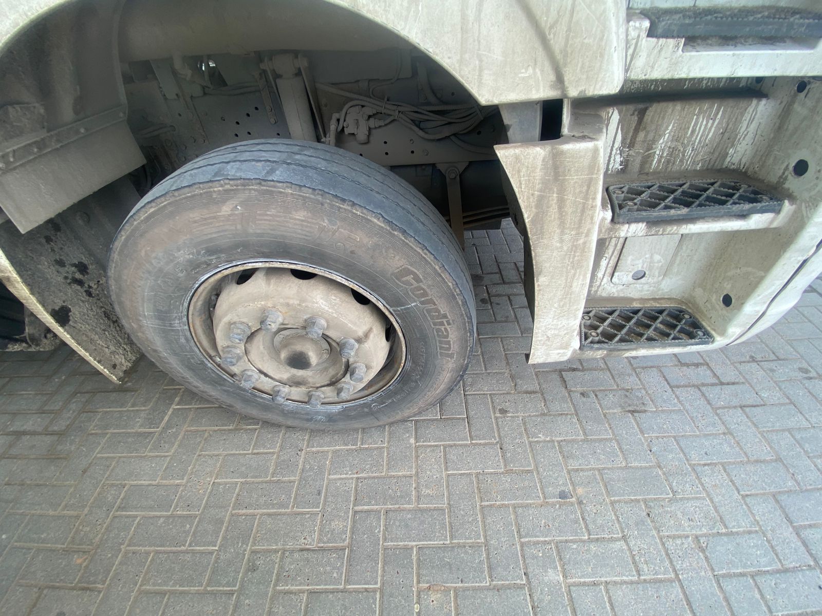 КамАЗ 5490 4x2 Седельный тягач 2020 г. - фото 8