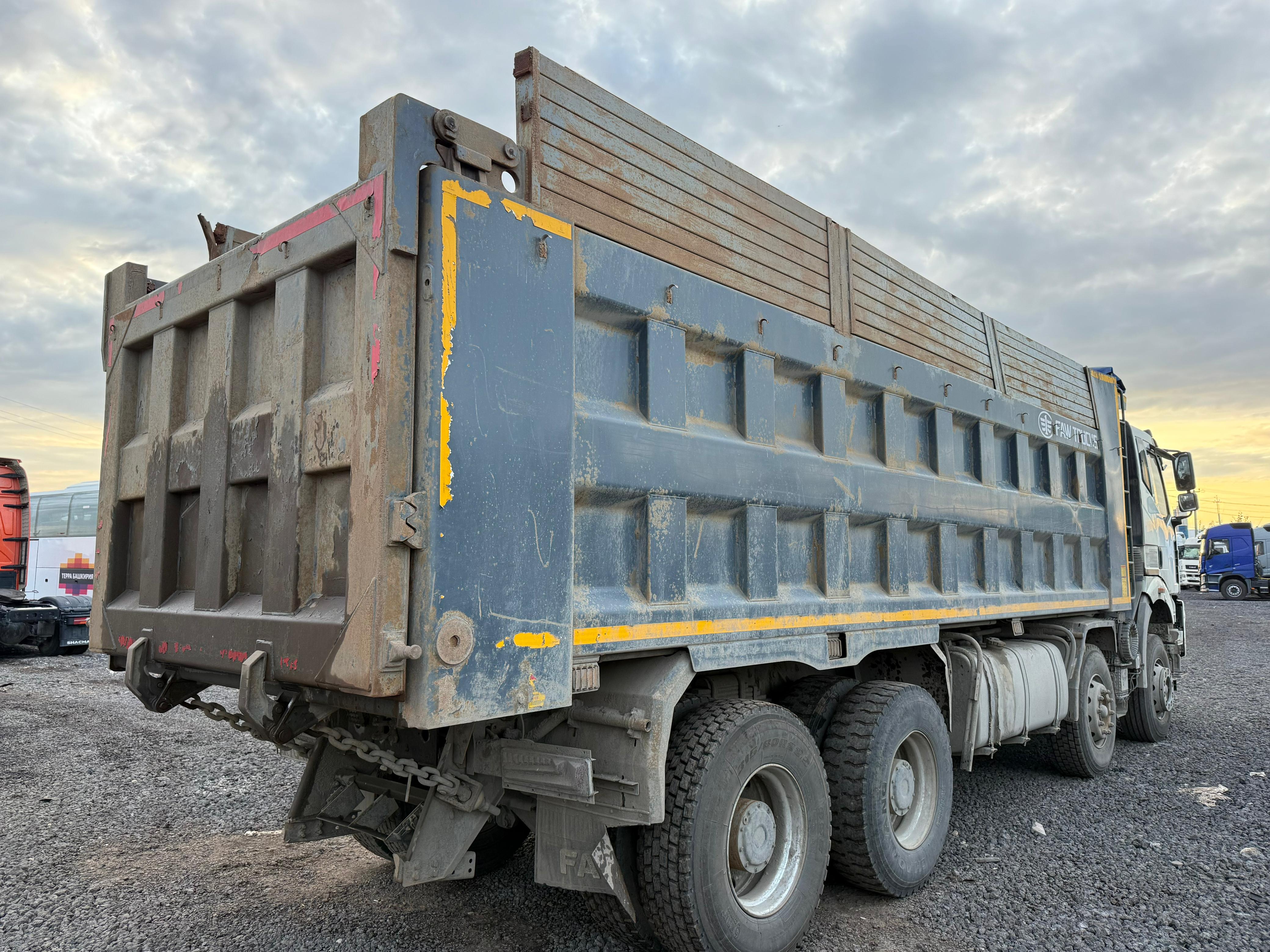 FAW J6 8x4 Самосвал 2023 г. - фото 4