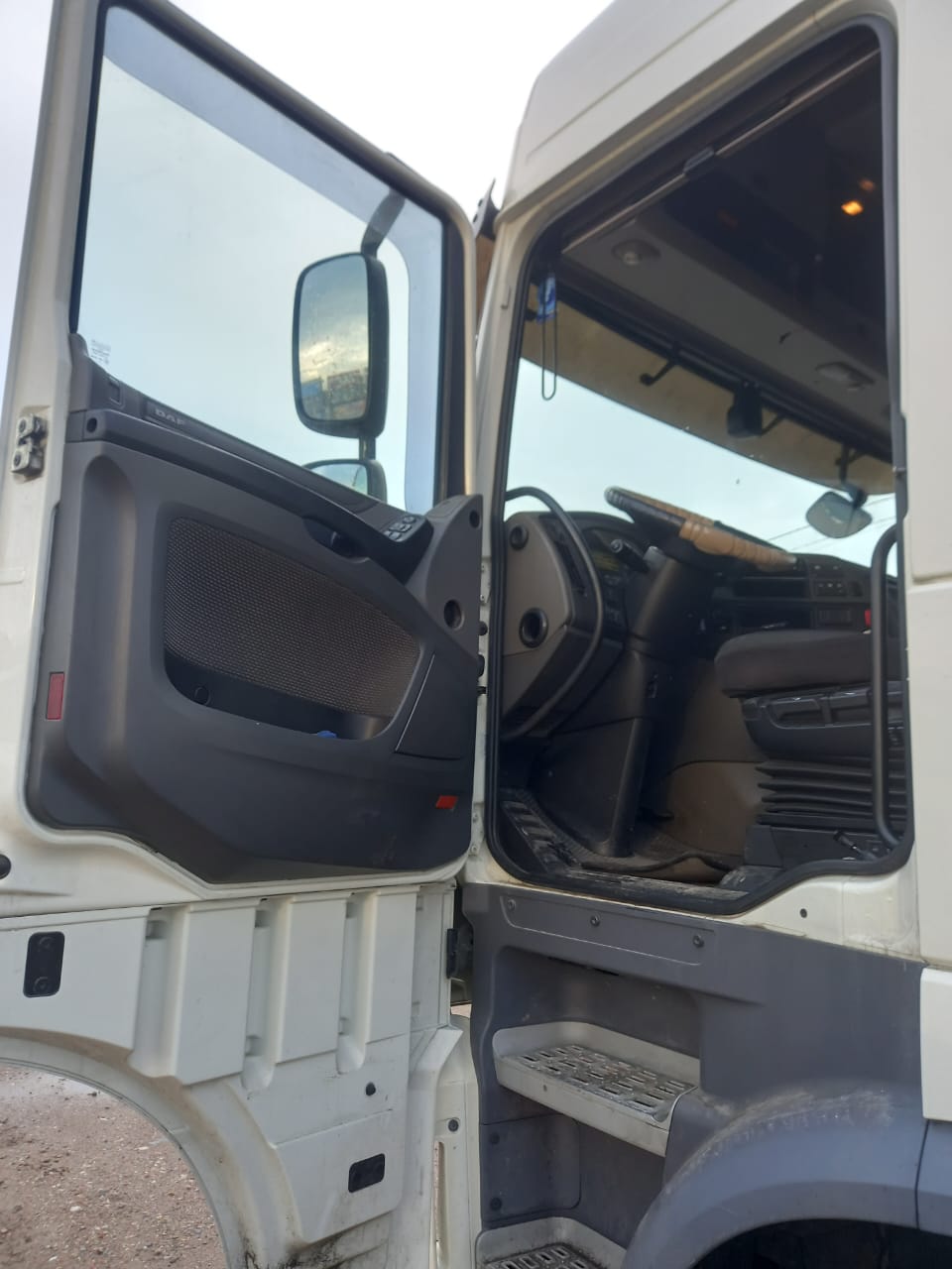 DAF XF 4x2 Седельный тягач 2017 г. - фото 6