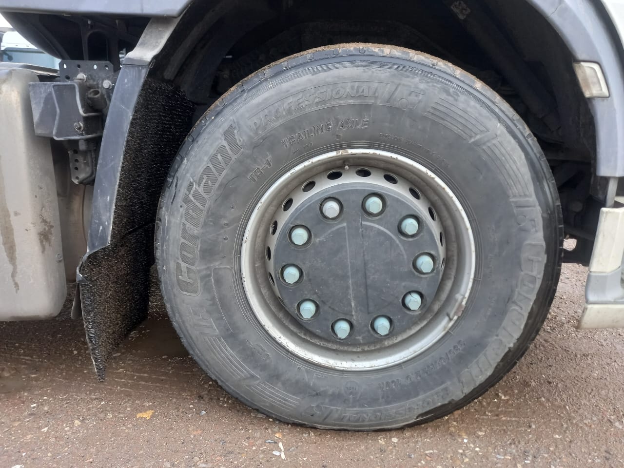 DAF XF 4x2 Седельный тягач 2017 г. - фото 12