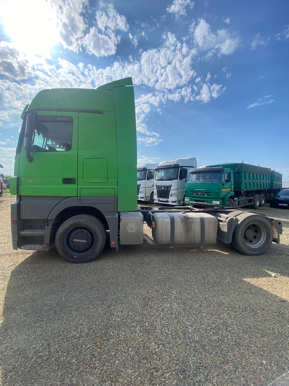 Mercedes-Benz ACTROS 4x2 Седельный тягач 2017 г. - фото 4