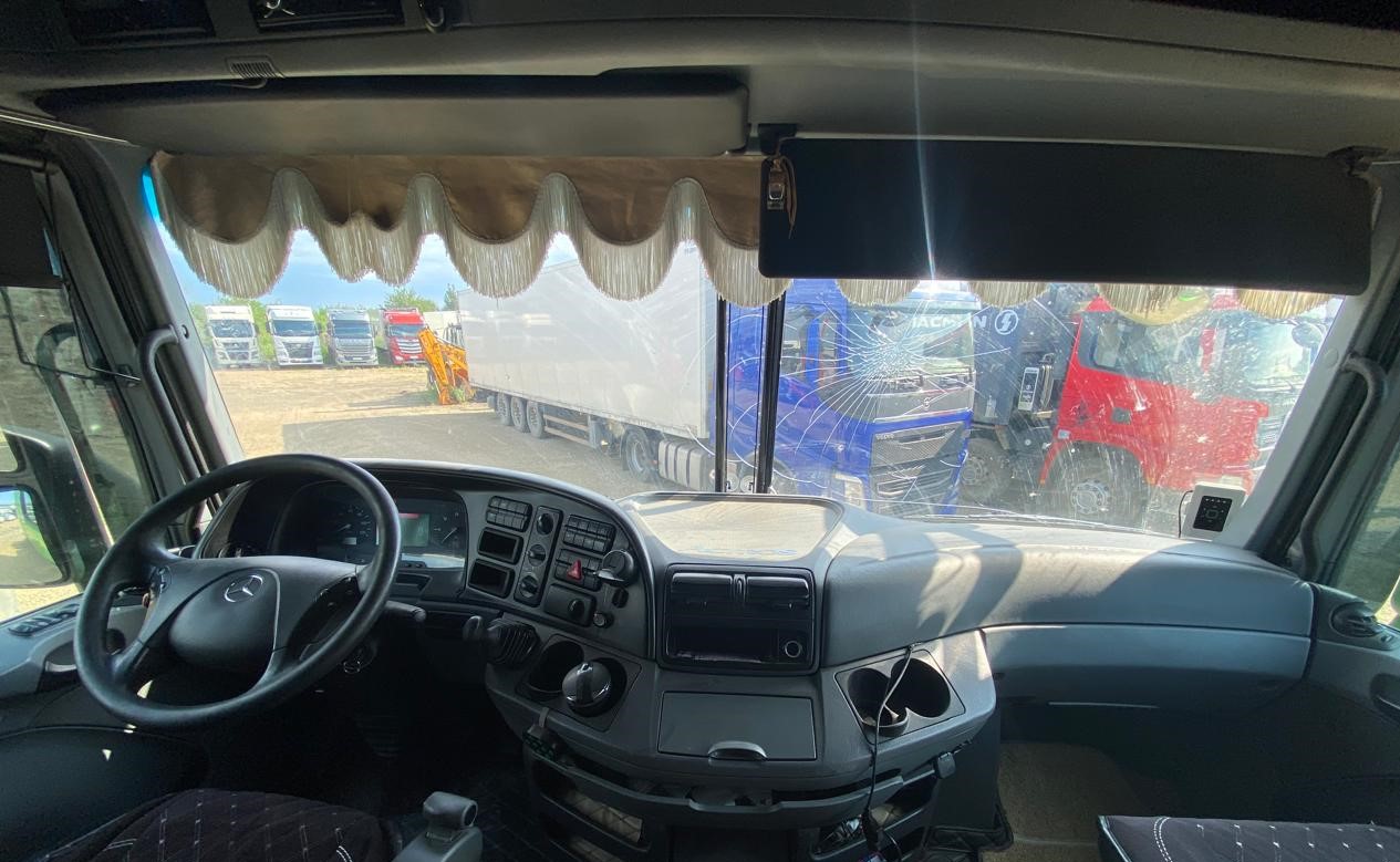 Mercedes-Benz ACTROS 4x2 Седельный тягач 2017 г. - фото 10