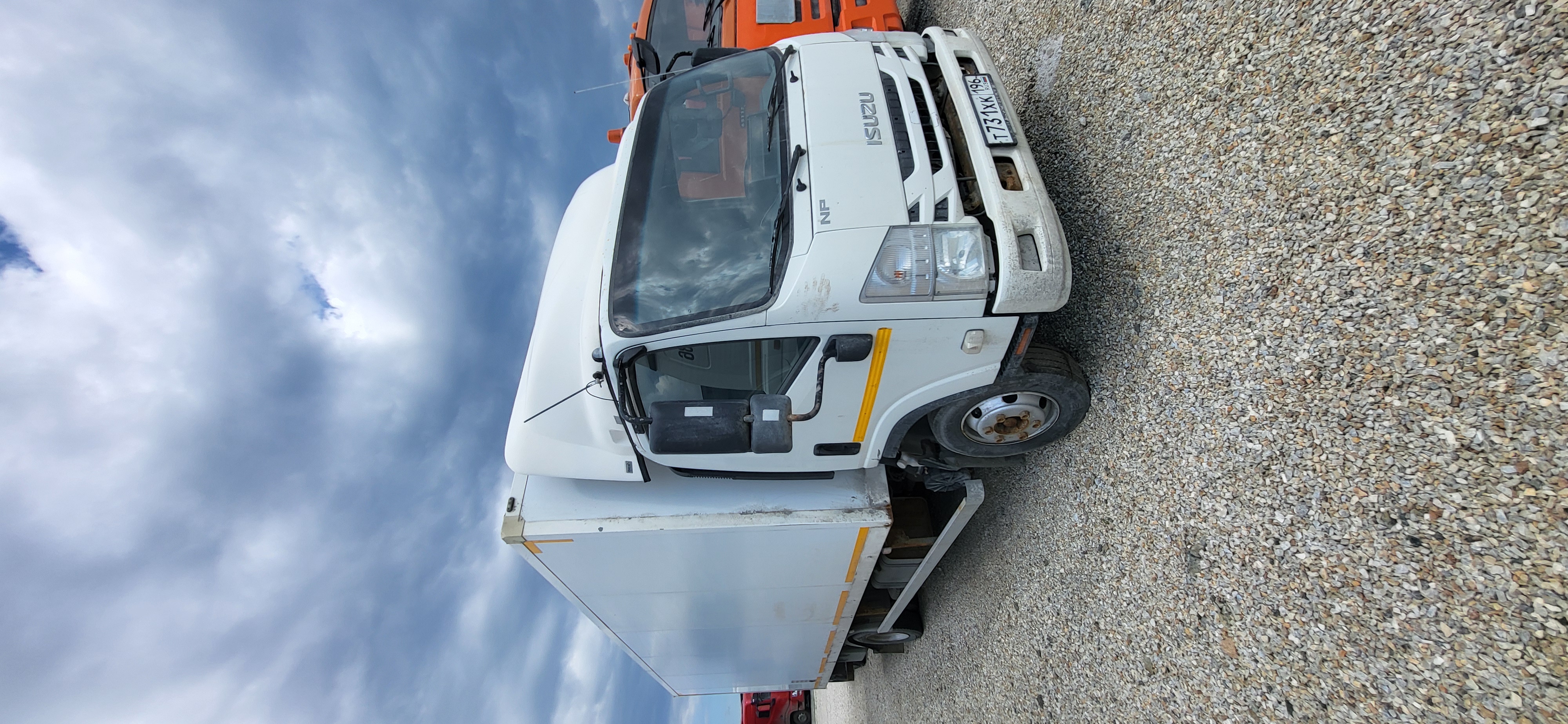Isuzu ELF 7.5 (NPR) Промтоварный 2019 г. - фото 2
