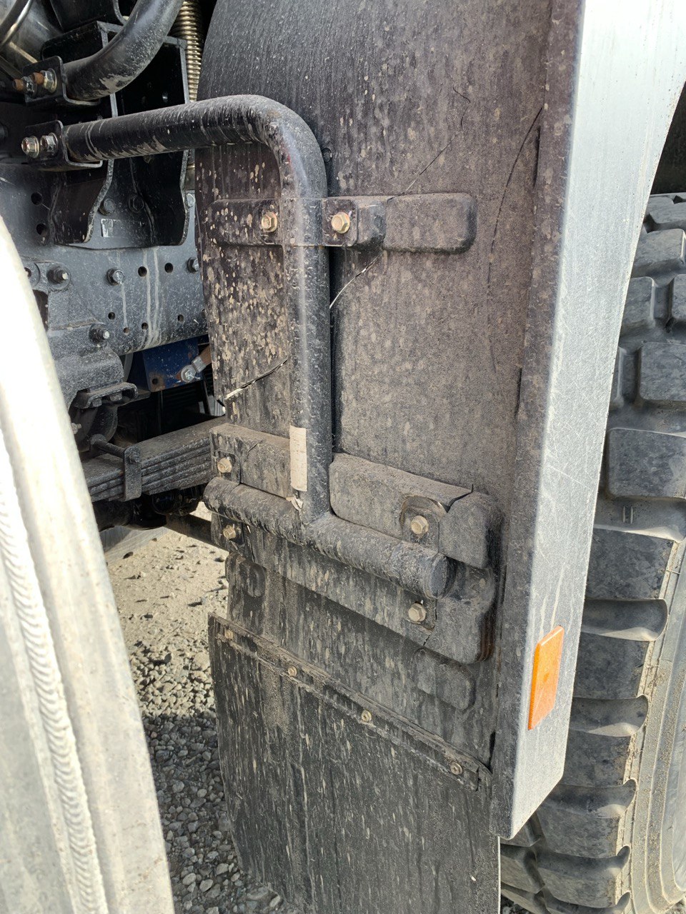 BEIBEN V3 6x6 Седельный тягач 2023 г. - фото 14