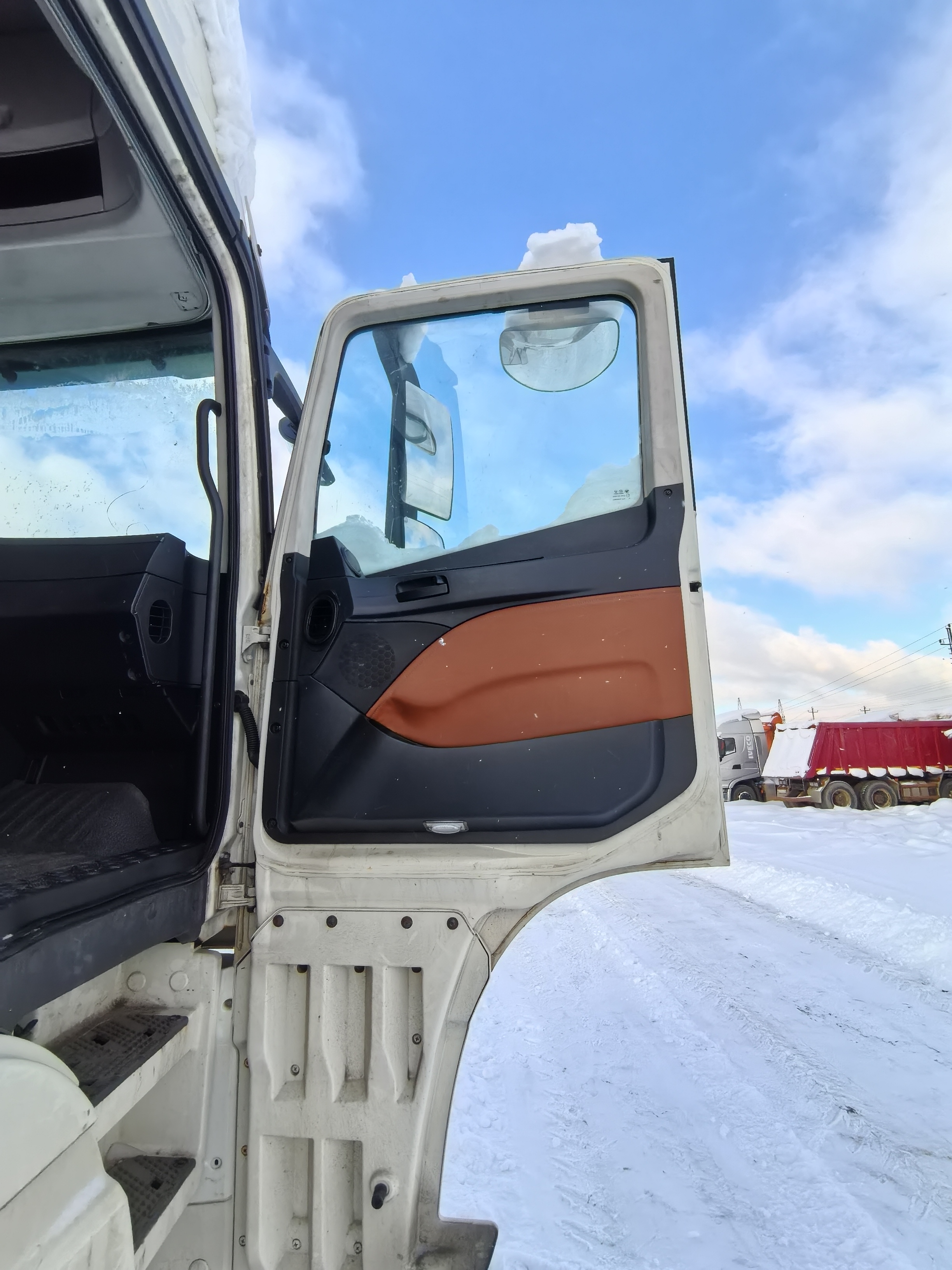 Foton AUMAN 4x2 Седельный тягач 2023 г. - фото 9