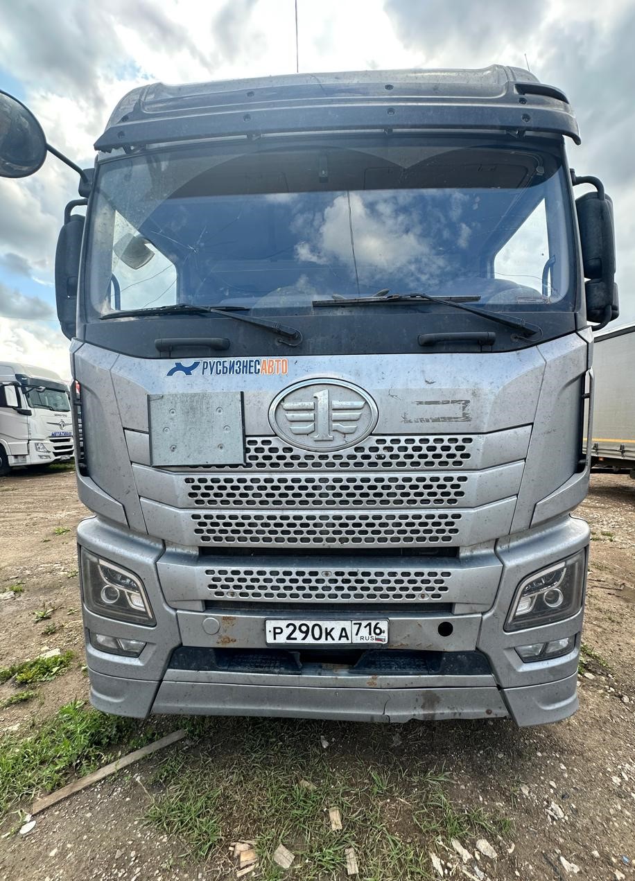 FAW JH6 4x2 Седельный тягач 2023 г.