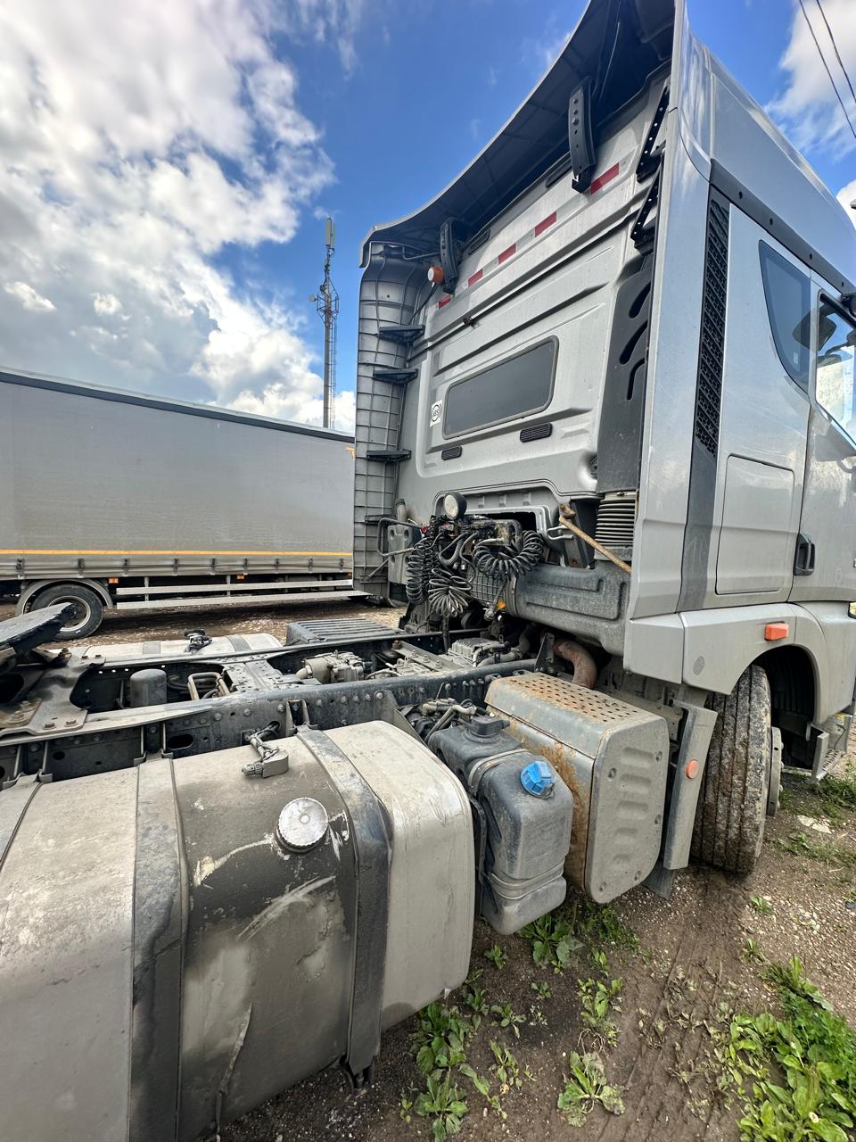 FAW JH6 4x2 Седельный тягач 2023 г. - фото 4