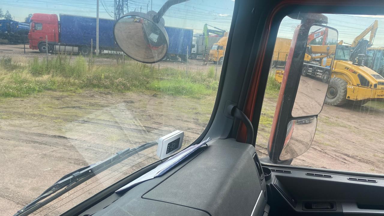 Shacman (Shaanxi) SX* 6x4 Седельный тягач 2022 г. - фото 8