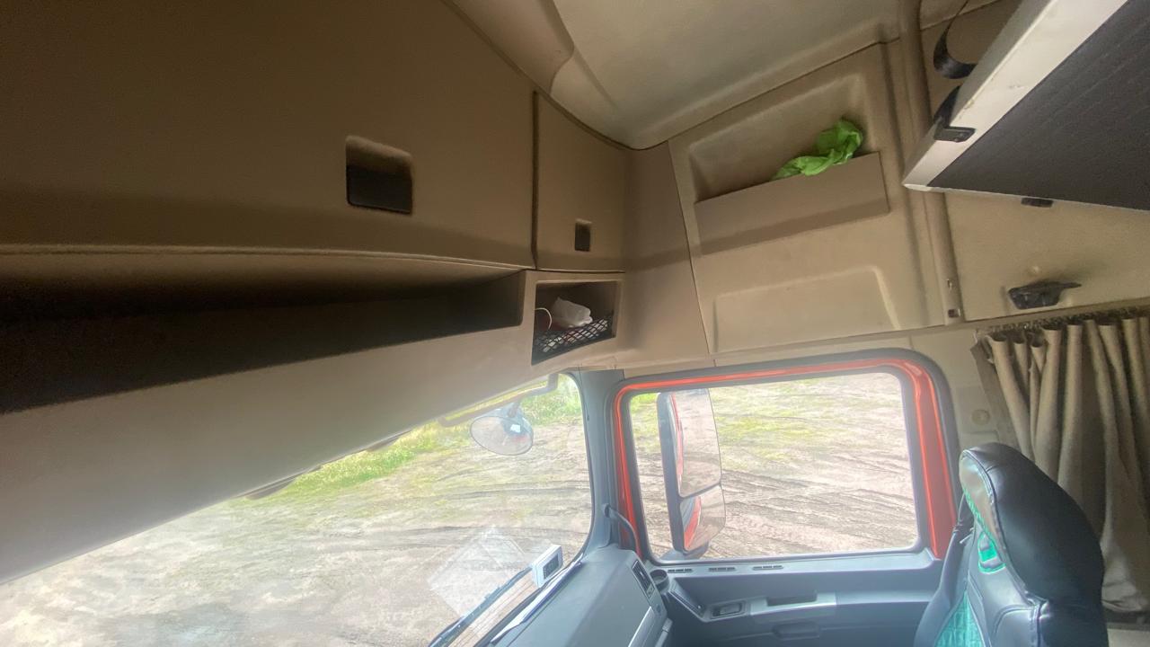 Shacman (Shaanxi) SX* 6x4 Седельный тягач 2022 г. - фото 9