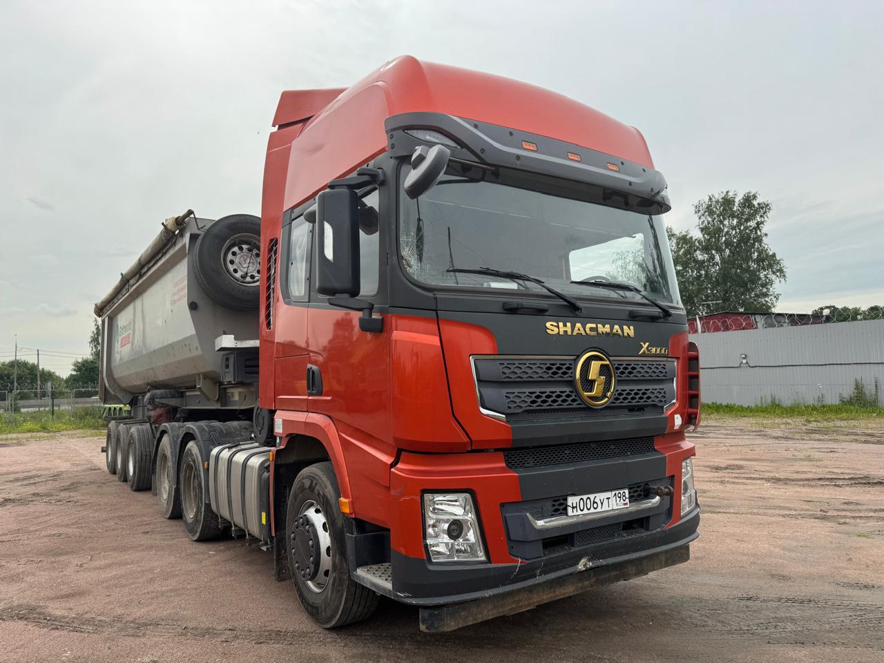 Shacman (Shaanxi) SX* 6x4 Седельный тягач 2022 г. - фото 3