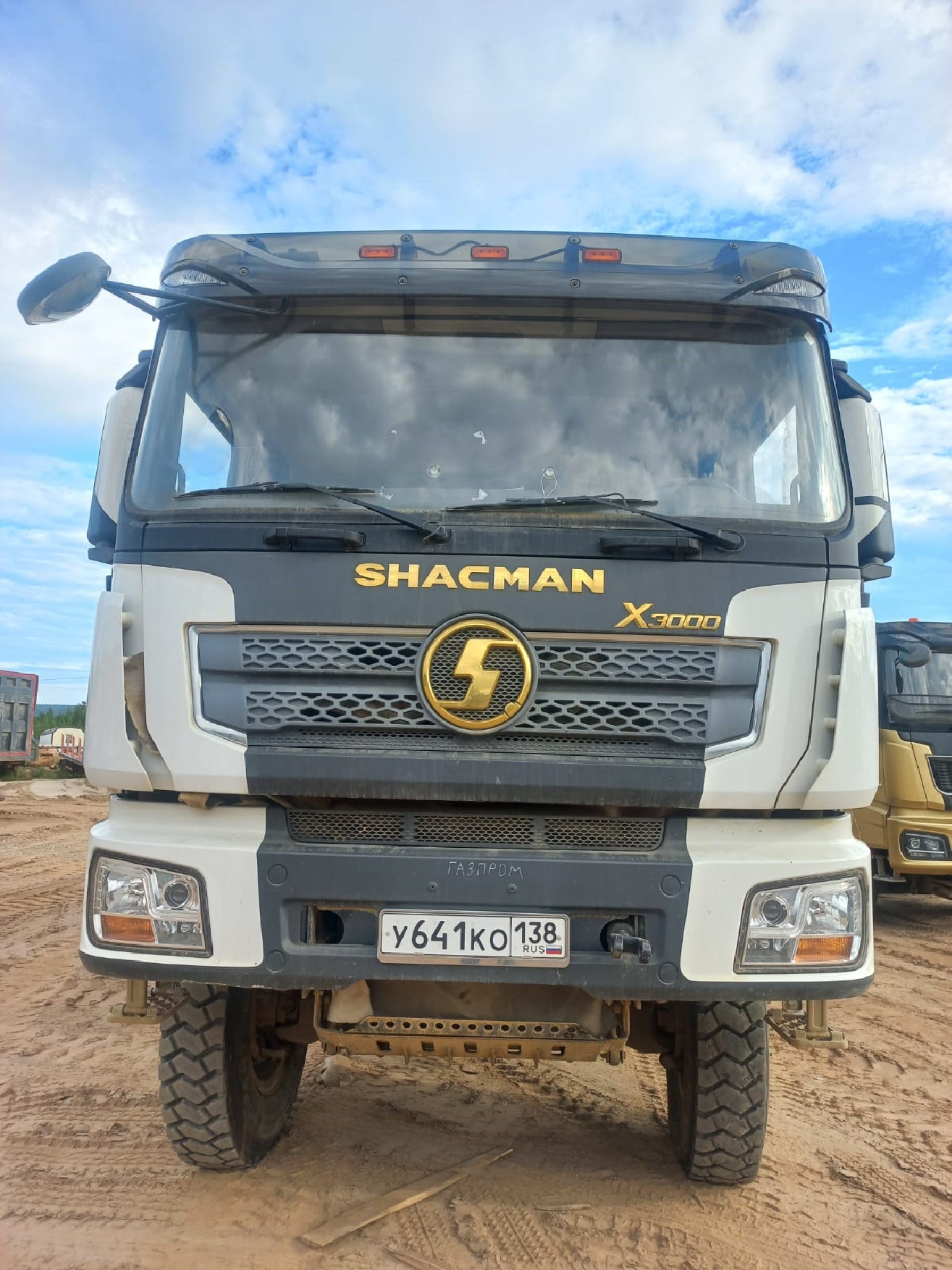 Shacman (Shaanxi) SX* 6x6 Самосвал 2023 г.