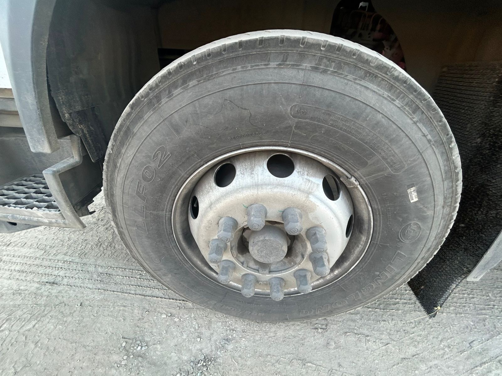 Foton AUMAN 4x2 Бортовой (Евроборт) 2024 г. - фото 15