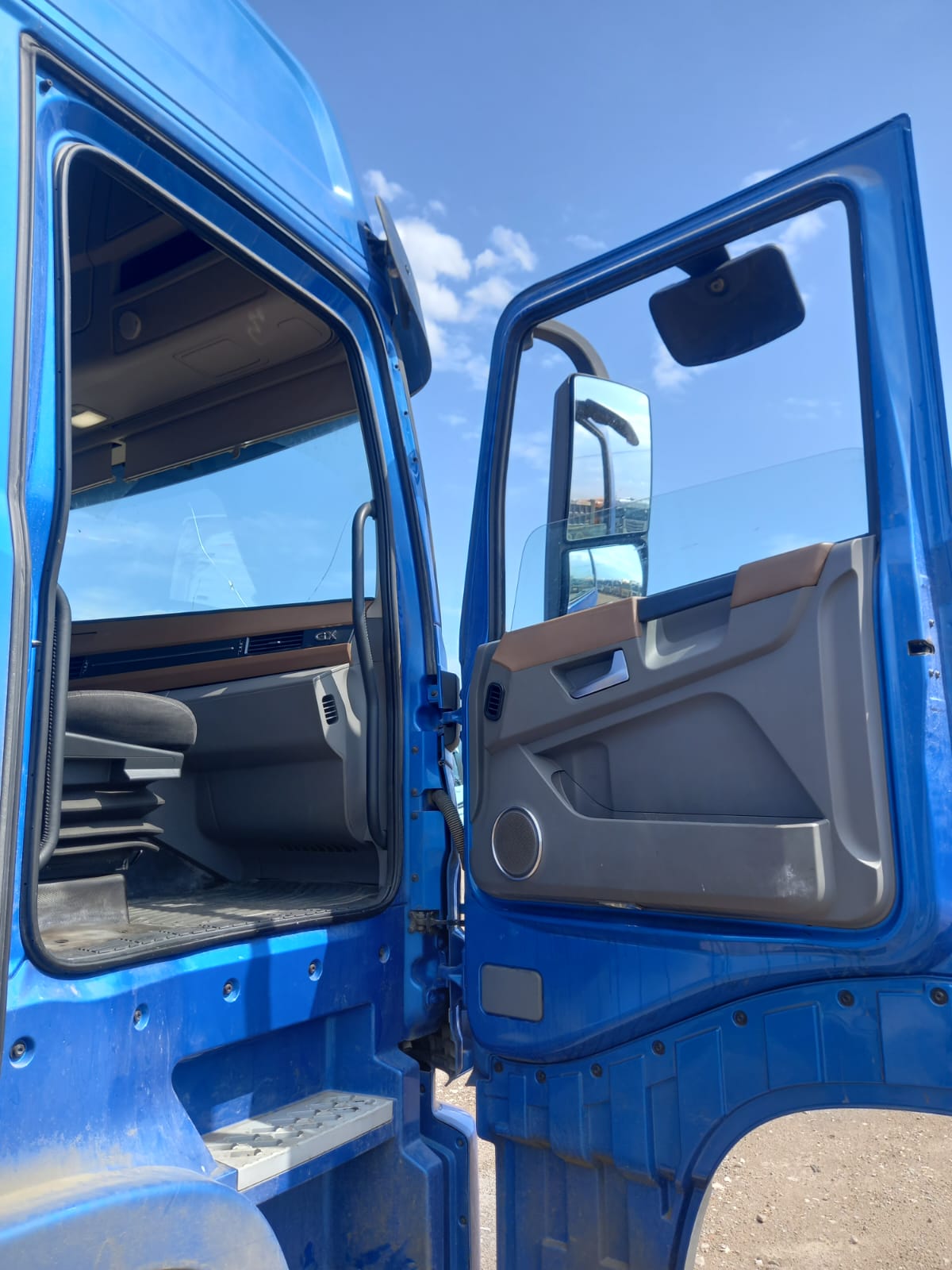 DongFeng DFH 4x2 Седельный тягач 2023 г. - фото 6