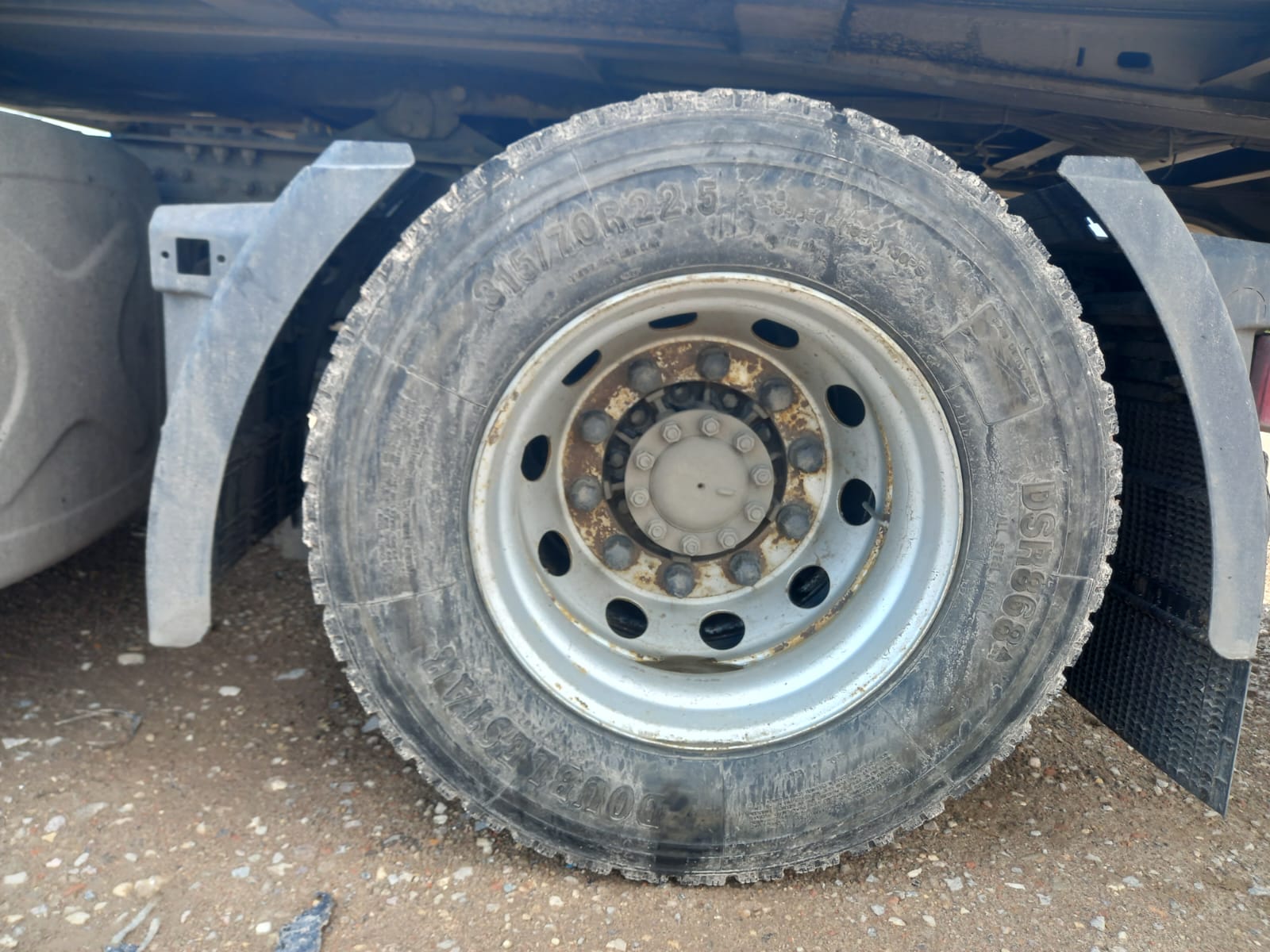 DongFeng DFH 4x2 Седельный тягач 2023 г. - фото 11