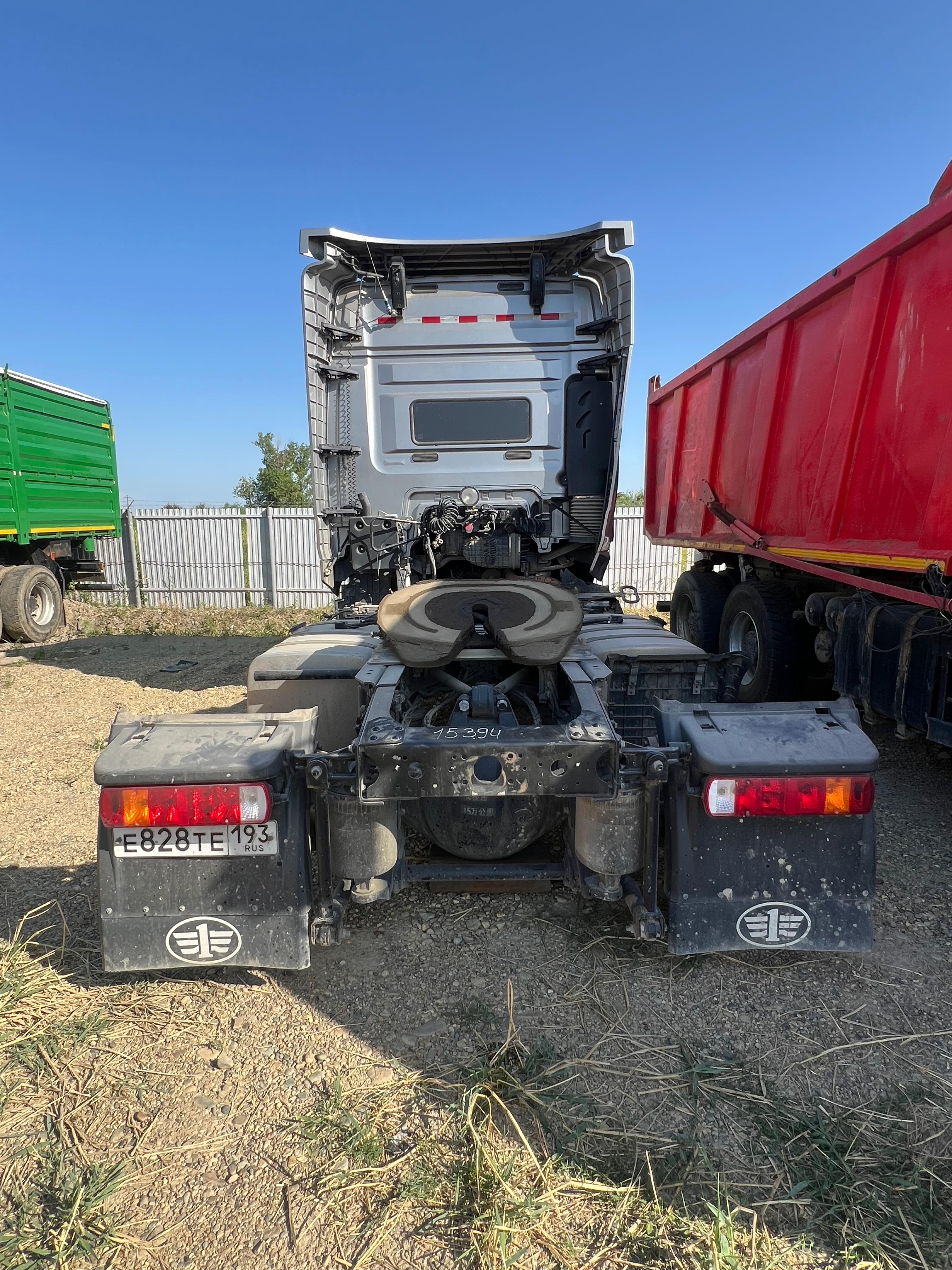 FAW JH6 4x2 Седельный тягач 2023 г. - фото 7