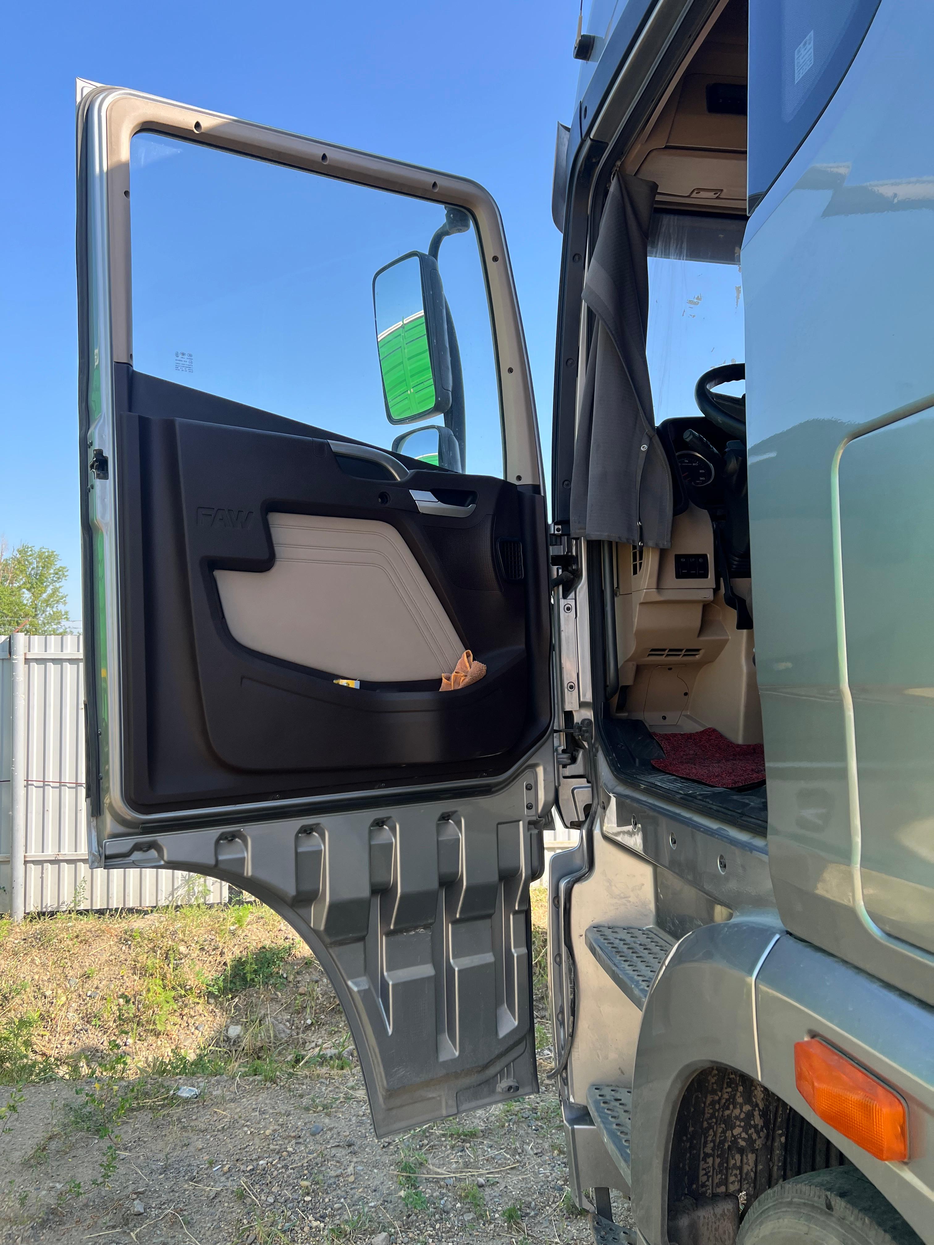 FAW JH6 4x2 Седельный тягач 2023 г. - фото 8