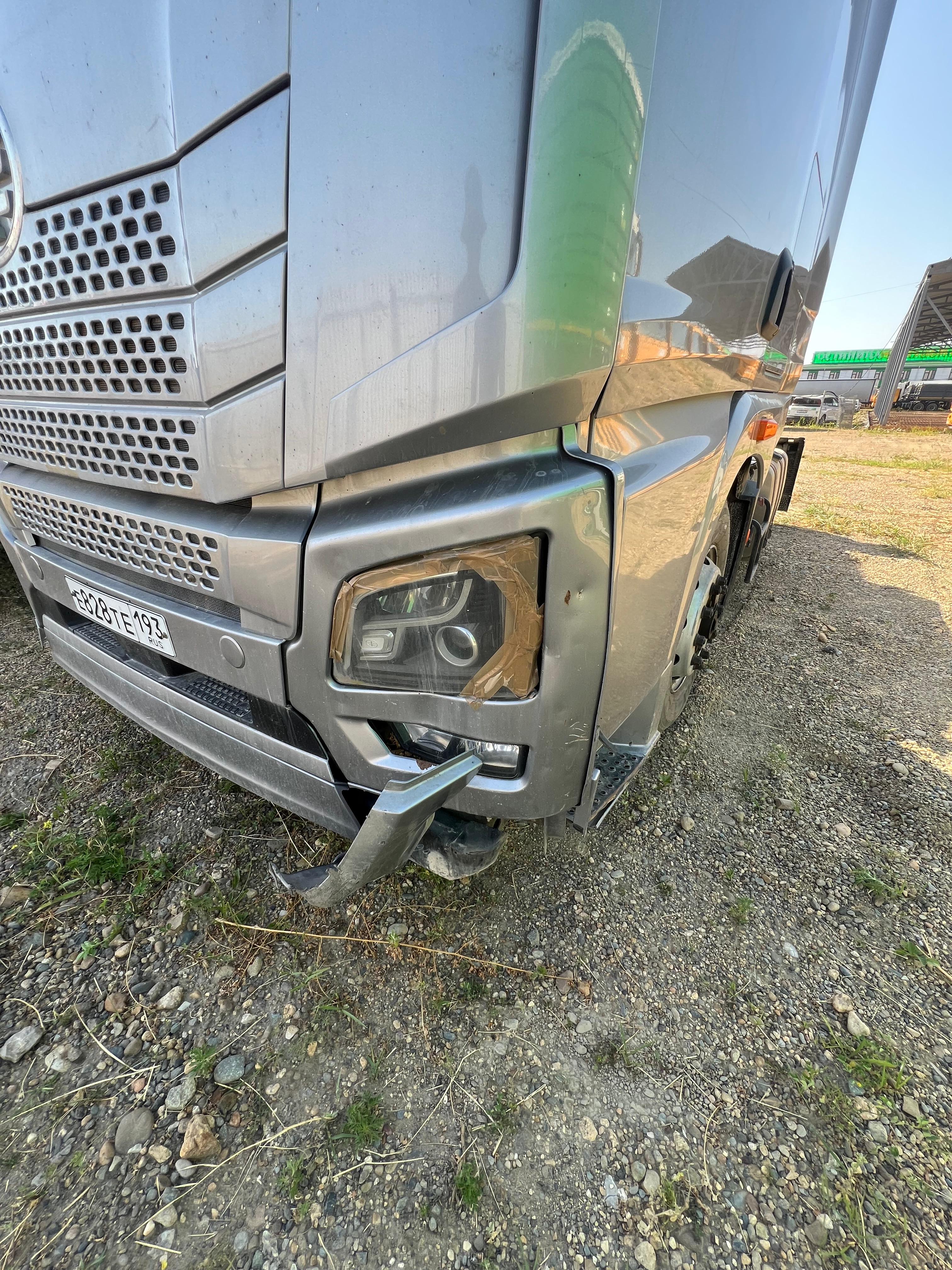 FAW JH6 4x2 Седельный тягач 2023 г. - фото 17