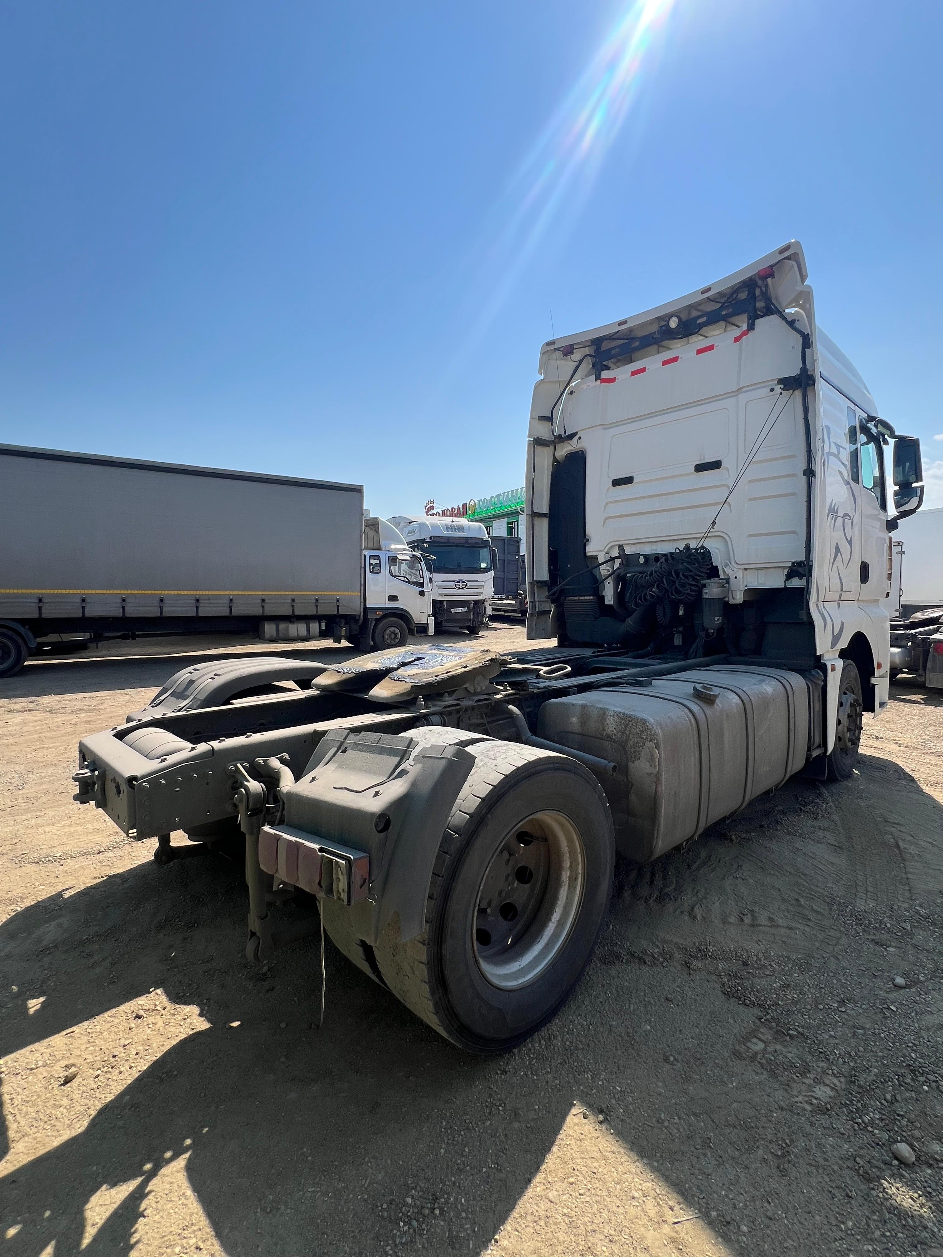 SITRAK C7H MAX 4x2 Седельный тягач 2023 г. - фото 7