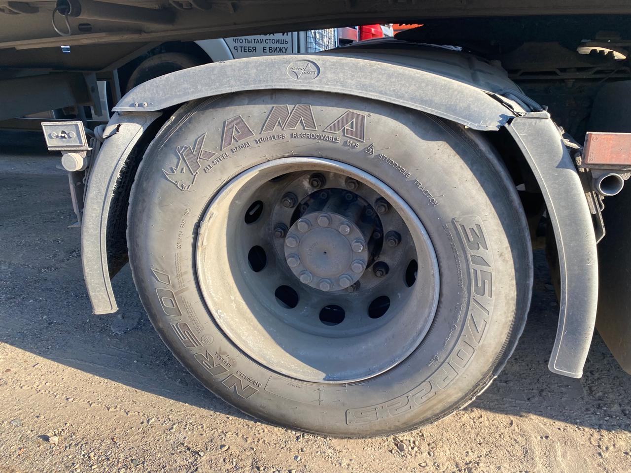 КамАЗ 5490 4x2 Седельный тягач 2021 г. - фото 12