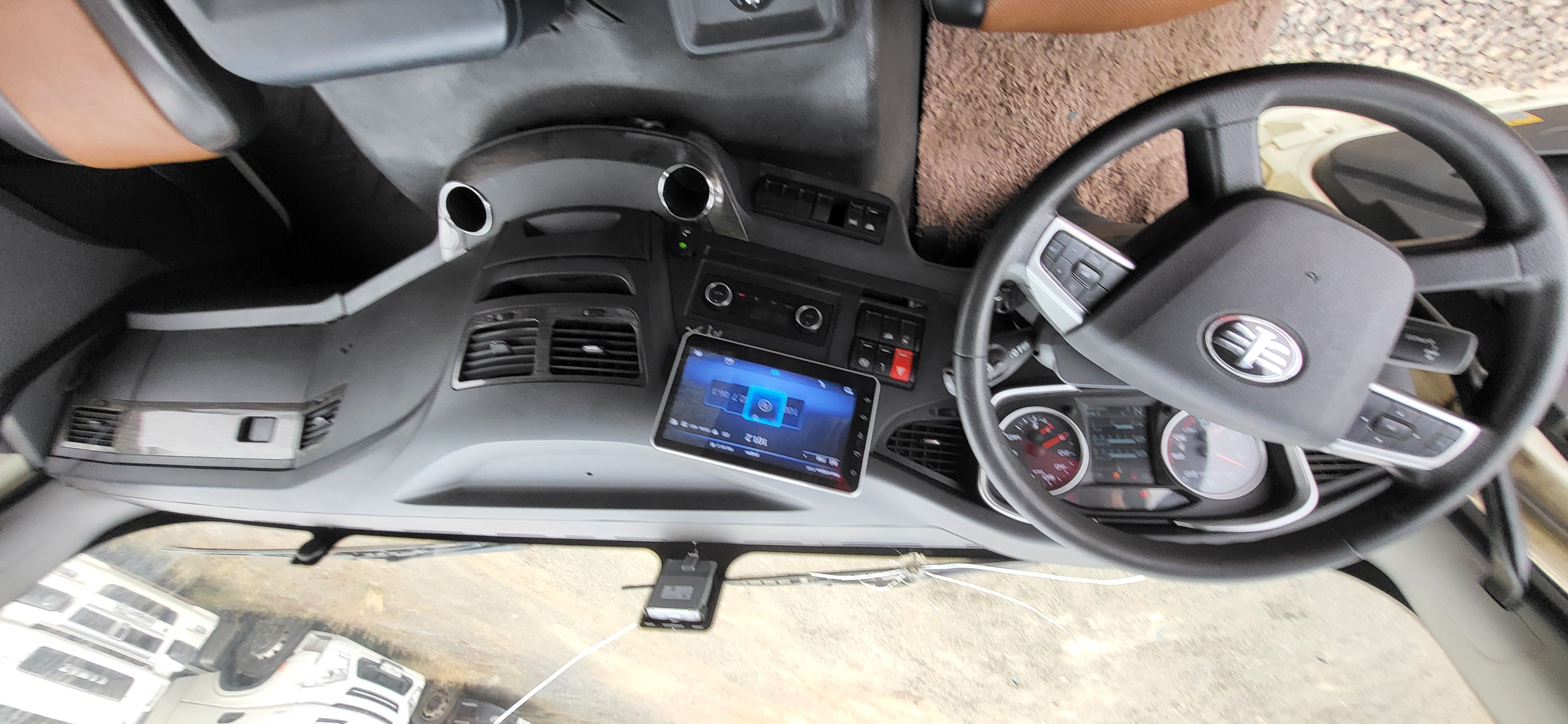 FAW CA 4180 4x2 Седельный тягач 2023 г. - фото 7