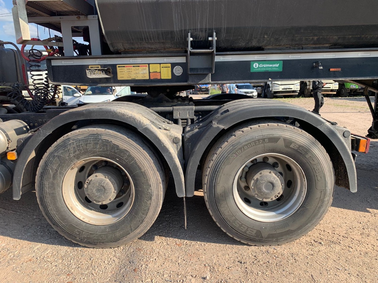 Shacman (Shaanxi) SX* 6x4 Седельный тягач 2023 г. - фото 9