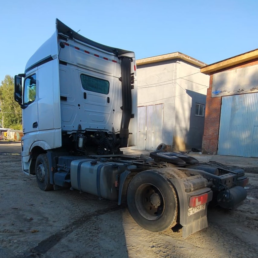 Mercedes-Benz ACTROS 4x2 Седельный тягач 2023 г. - фото 2