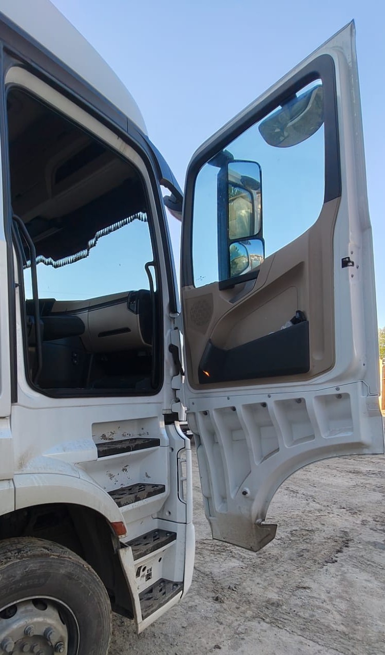 Mercedes-Benz ACTROS 4x2 Седельный тягач 2023 г. - фото 5