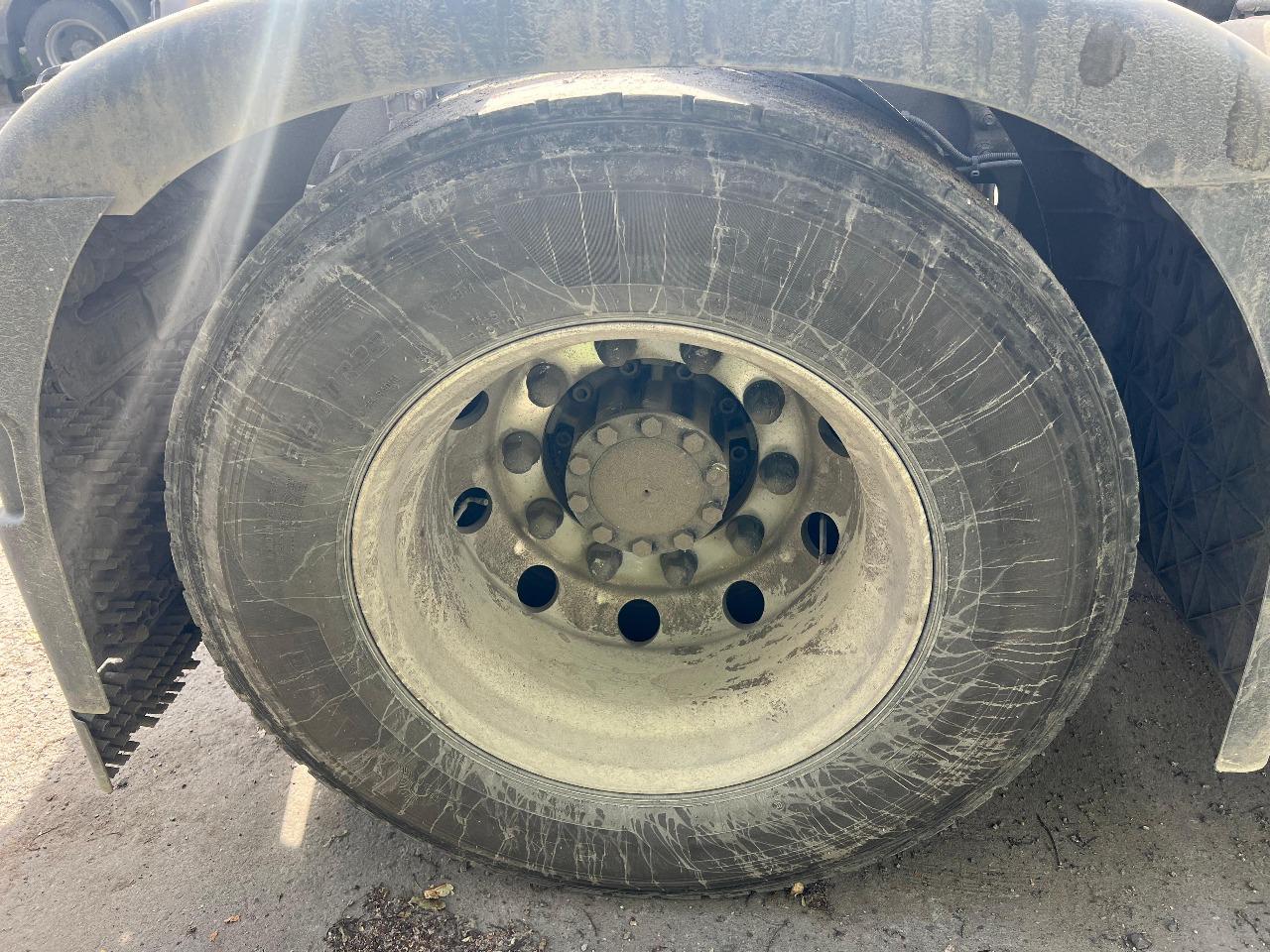 Shacman (Shaanxi) SX* 4x2 Седельный тягач 2023 г. - фото 13