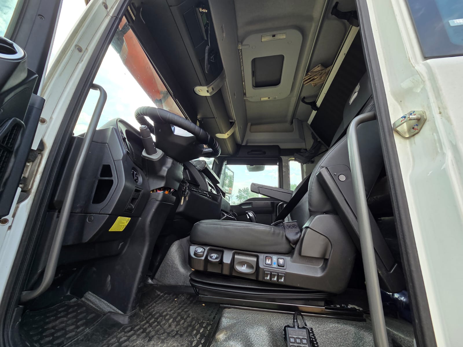 SITRAK C7H 4x2 Седельный тягач 2023 г. - фото 8