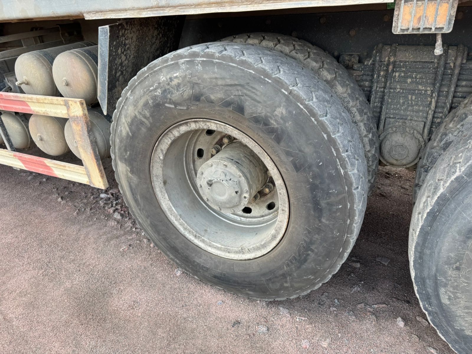 Shacman (Shaanxi) SX* 8x4 Самосвал 2023 г. - фото 17