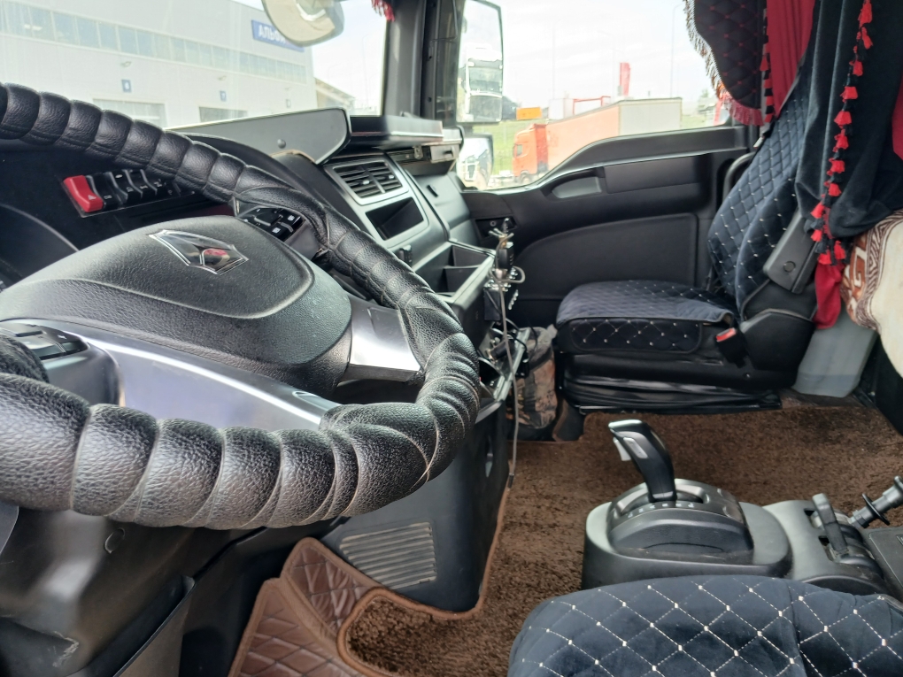 SITRAK C7H 6x4 Седельный тягач 2023 г. - фото 10