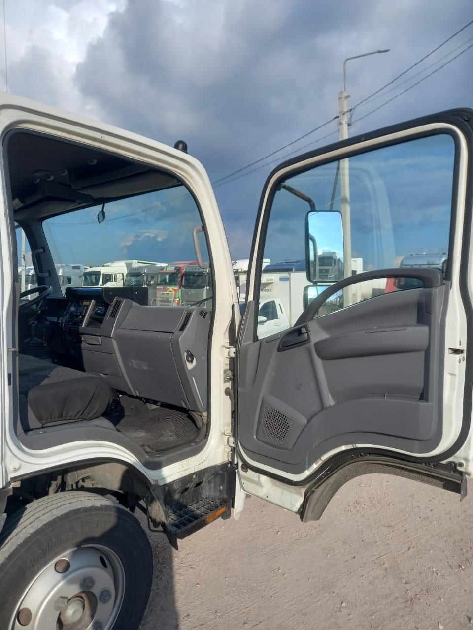 Isuzu ELF 9.5 (NQR) Изотермический/рефрижератор 2023 г. - фото 7