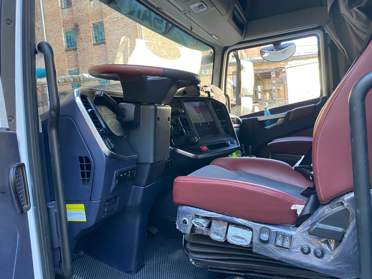 SANY HQC* 4x2 Седельный тягач 2024 г. - фото 9