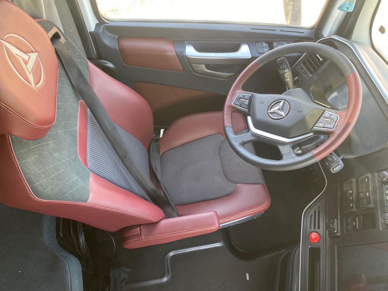 SANY HQC* 4x2 Седельный тягач 2024 г. - фото 11