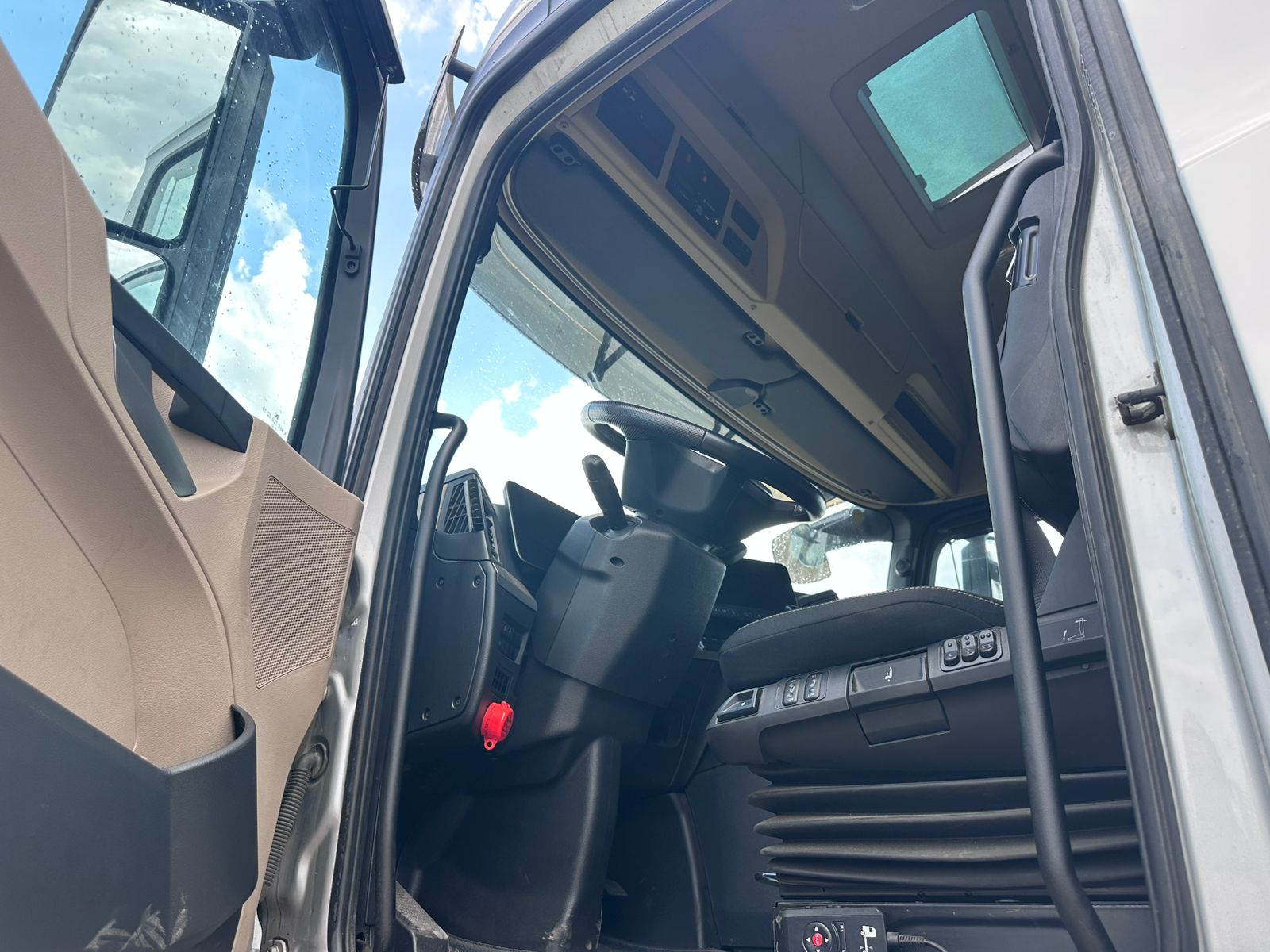 Mercedes-Benz ACTROS 4x2 Седельный тягач 2023 г. - фото 13