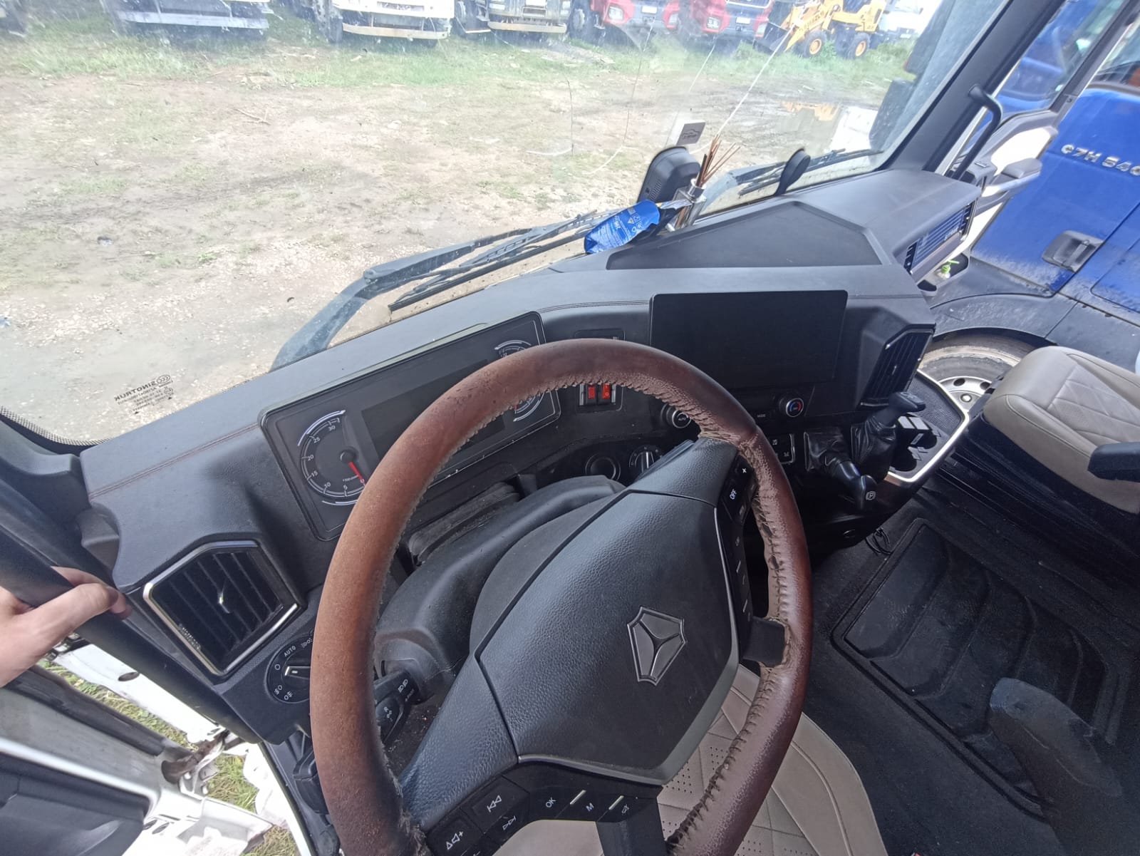 SITRAK C7H 4x2 Седельный тягач 2023 г. - фото 12