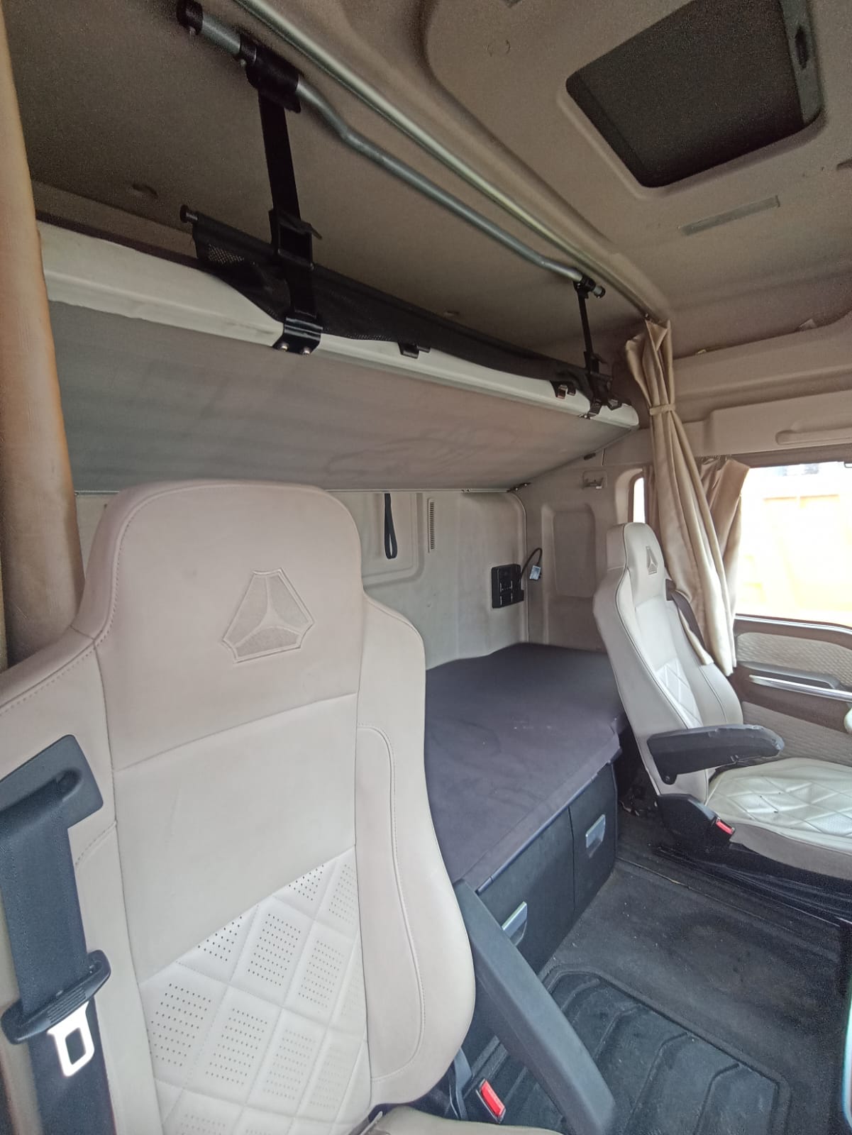 SITRAK C7H 4x2 Седельный тягач 2023 г. - фото 17