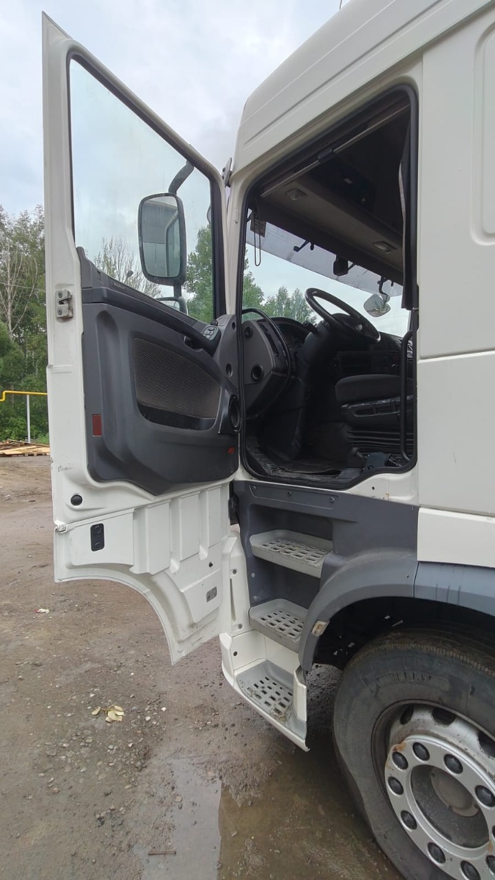 DAF XF 4x2 Седельный тягач 2018 г. - фото 16