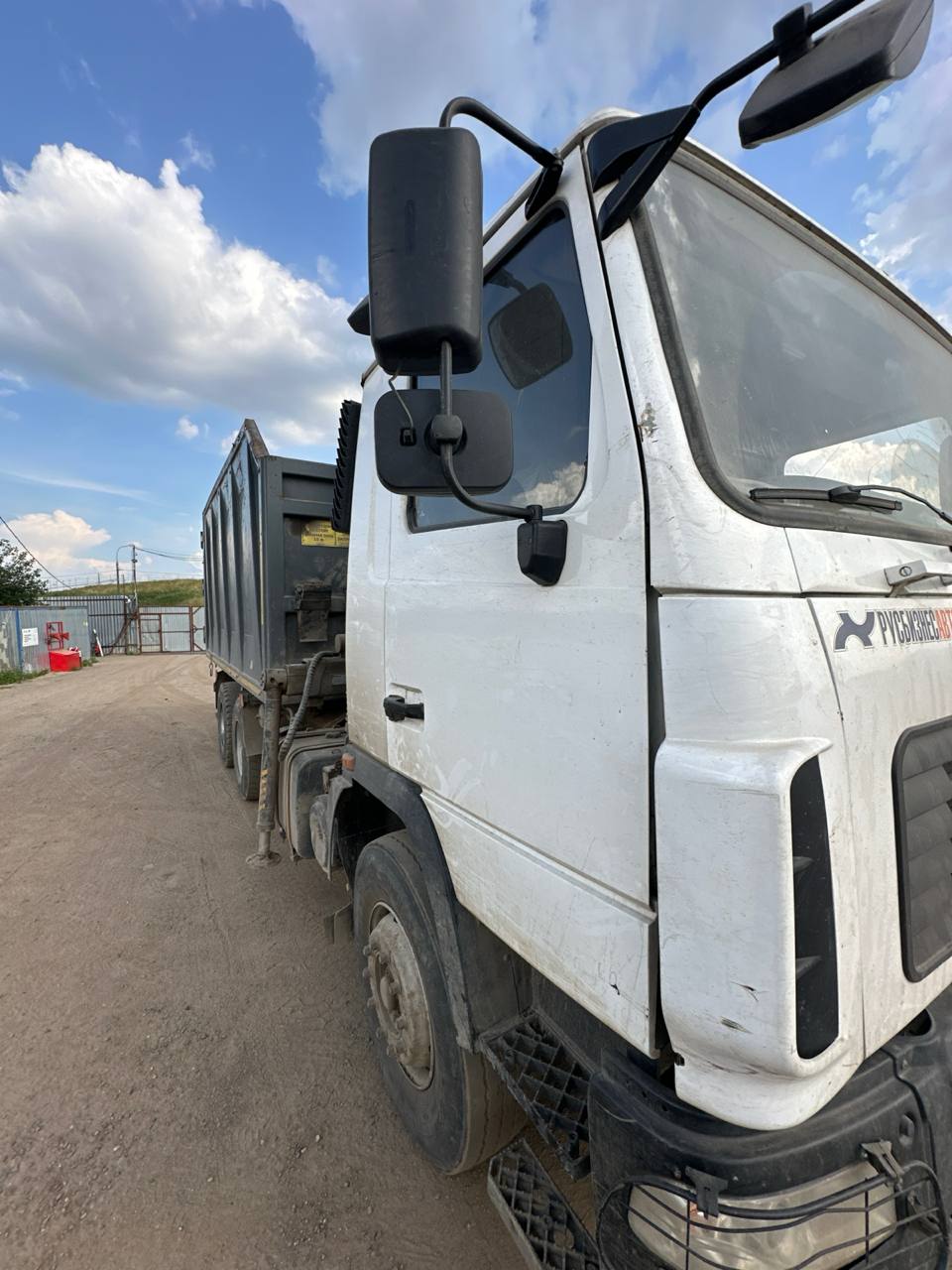 МАЗ 6312 6x4 Ломовоз с КМУ 2024 г. - фото 2